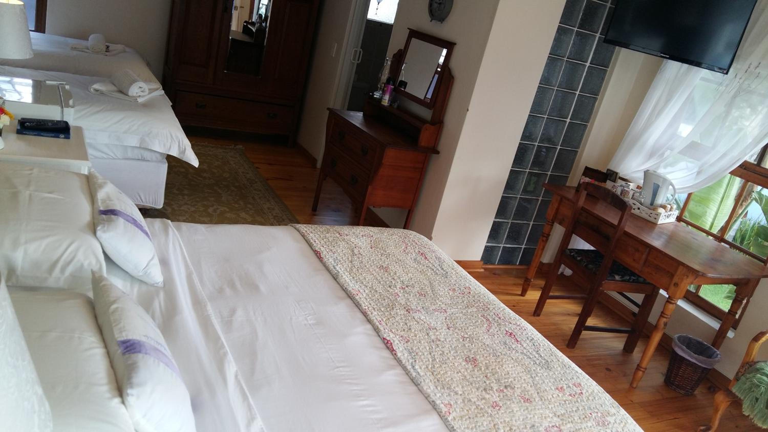 Family Room - Photo 3