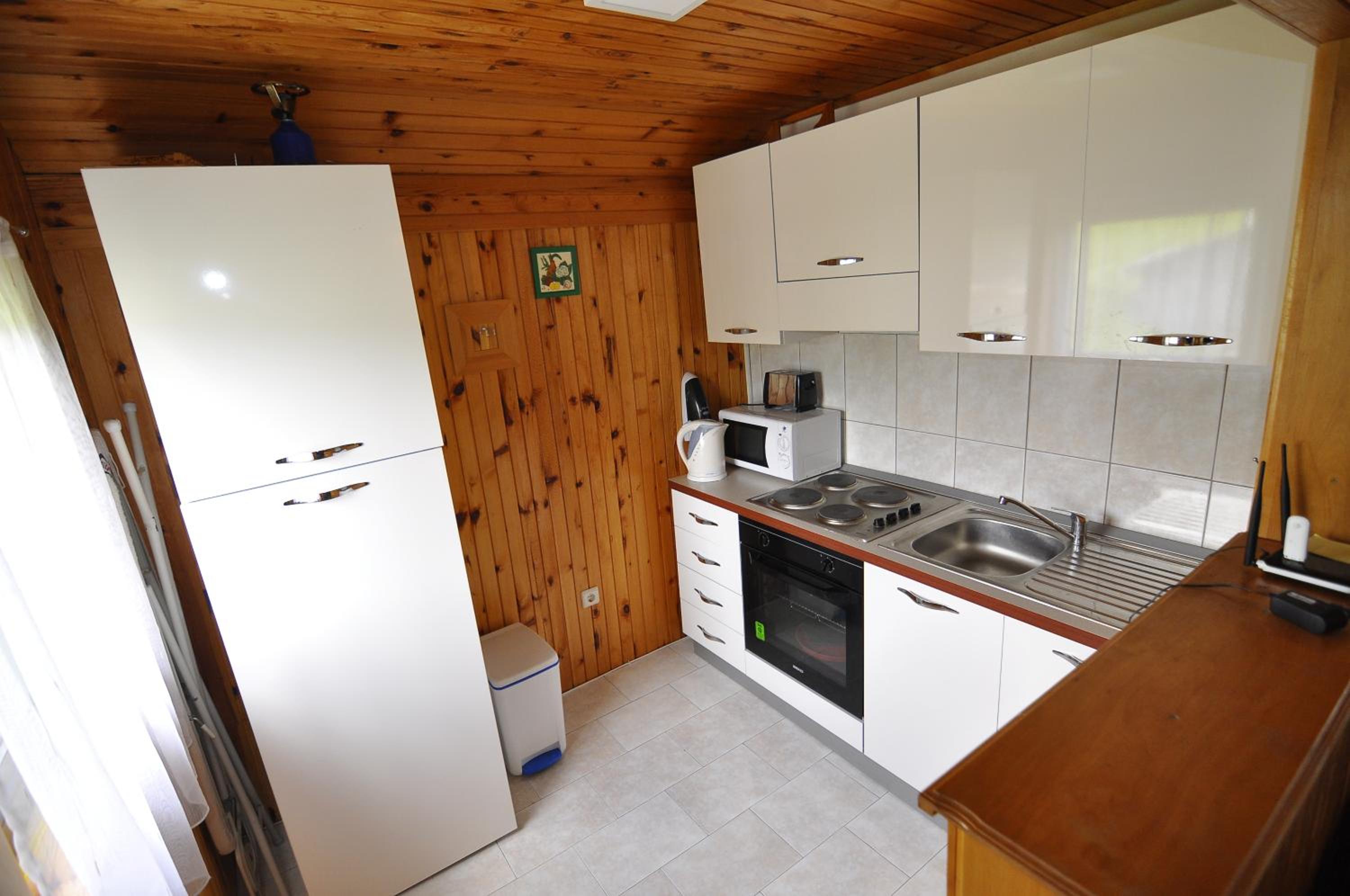Cottage with Mountain View - Photo 17