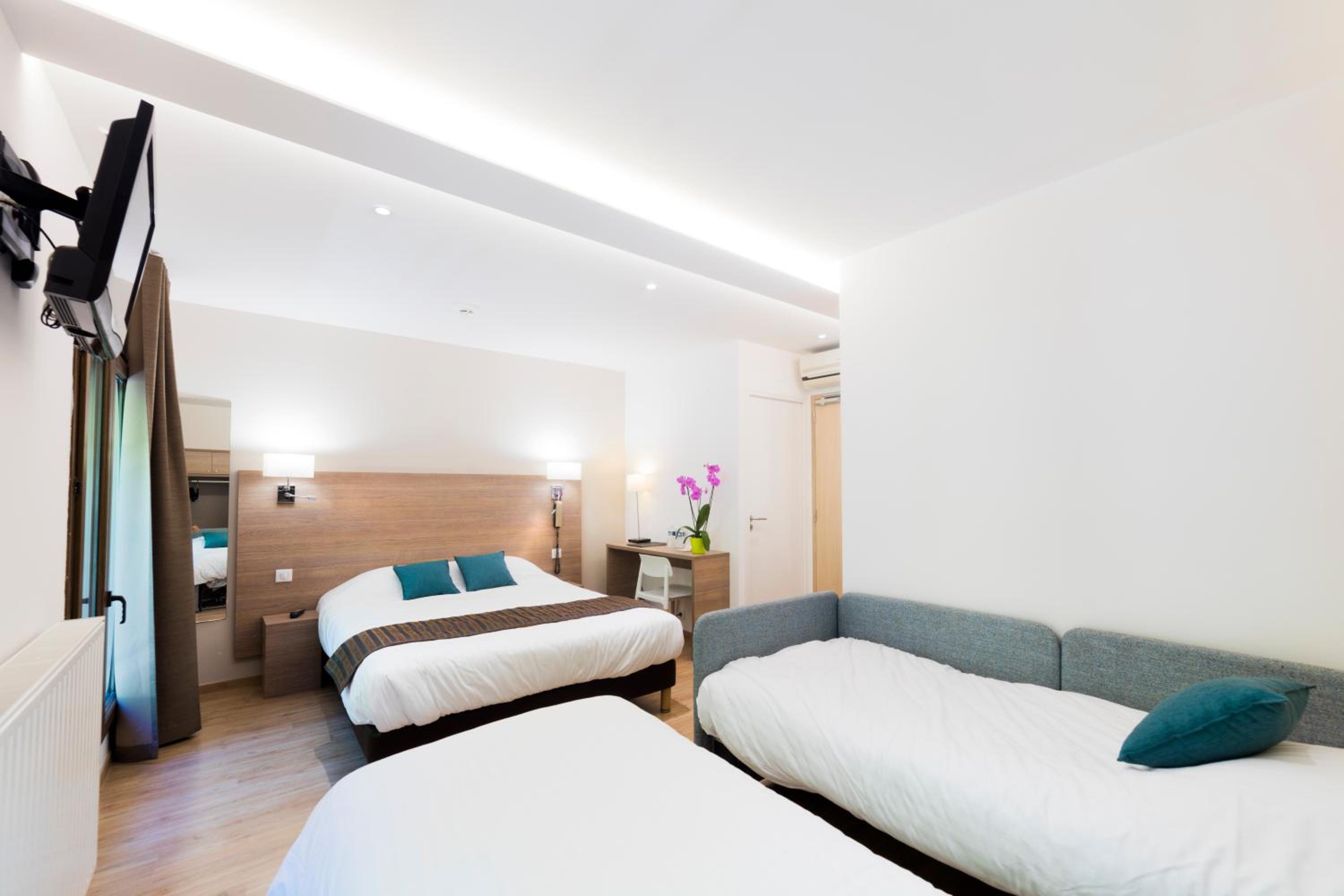 Quadruple Room - Photo 4