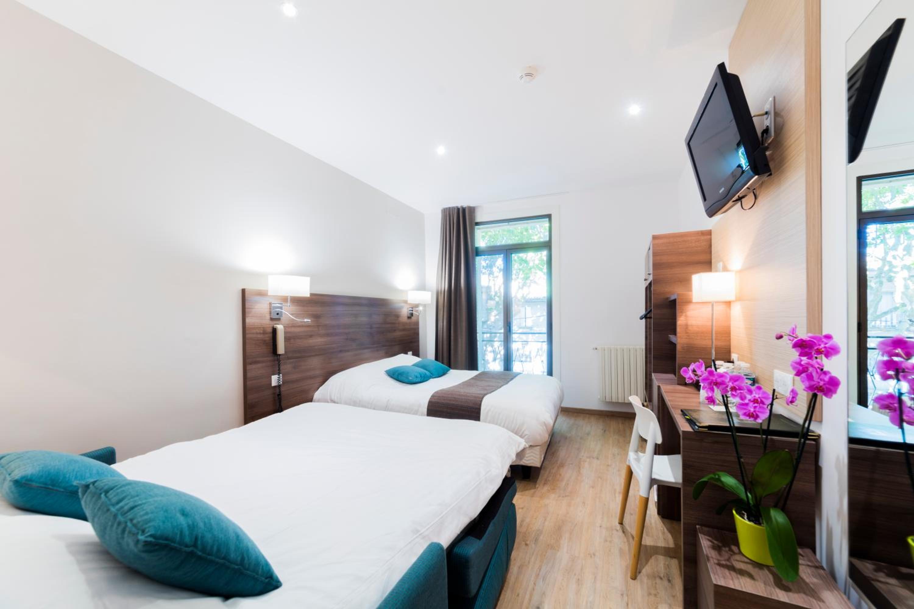 Premium Quadruple Room - Photo 1