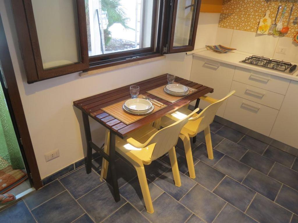 One-Bedroom House photo 3