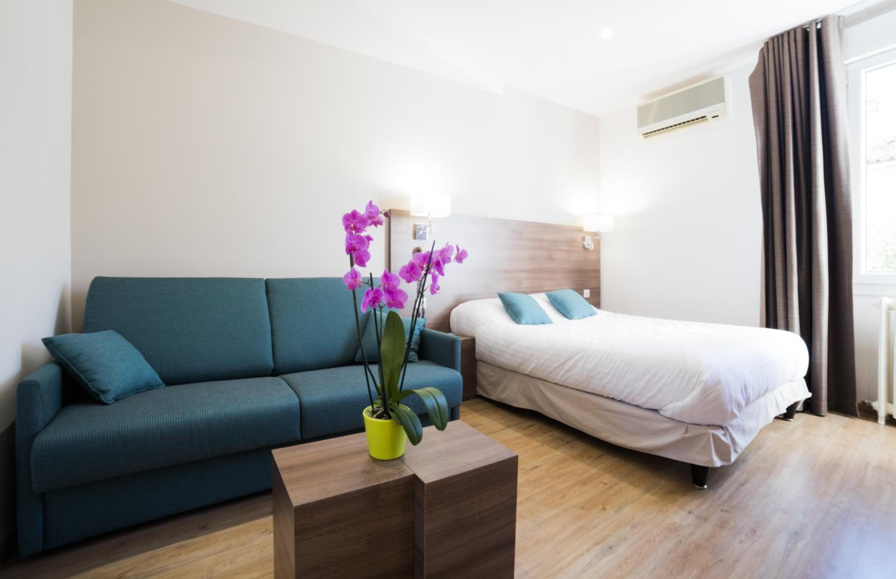 Premium Quadruple Room - Photo 2