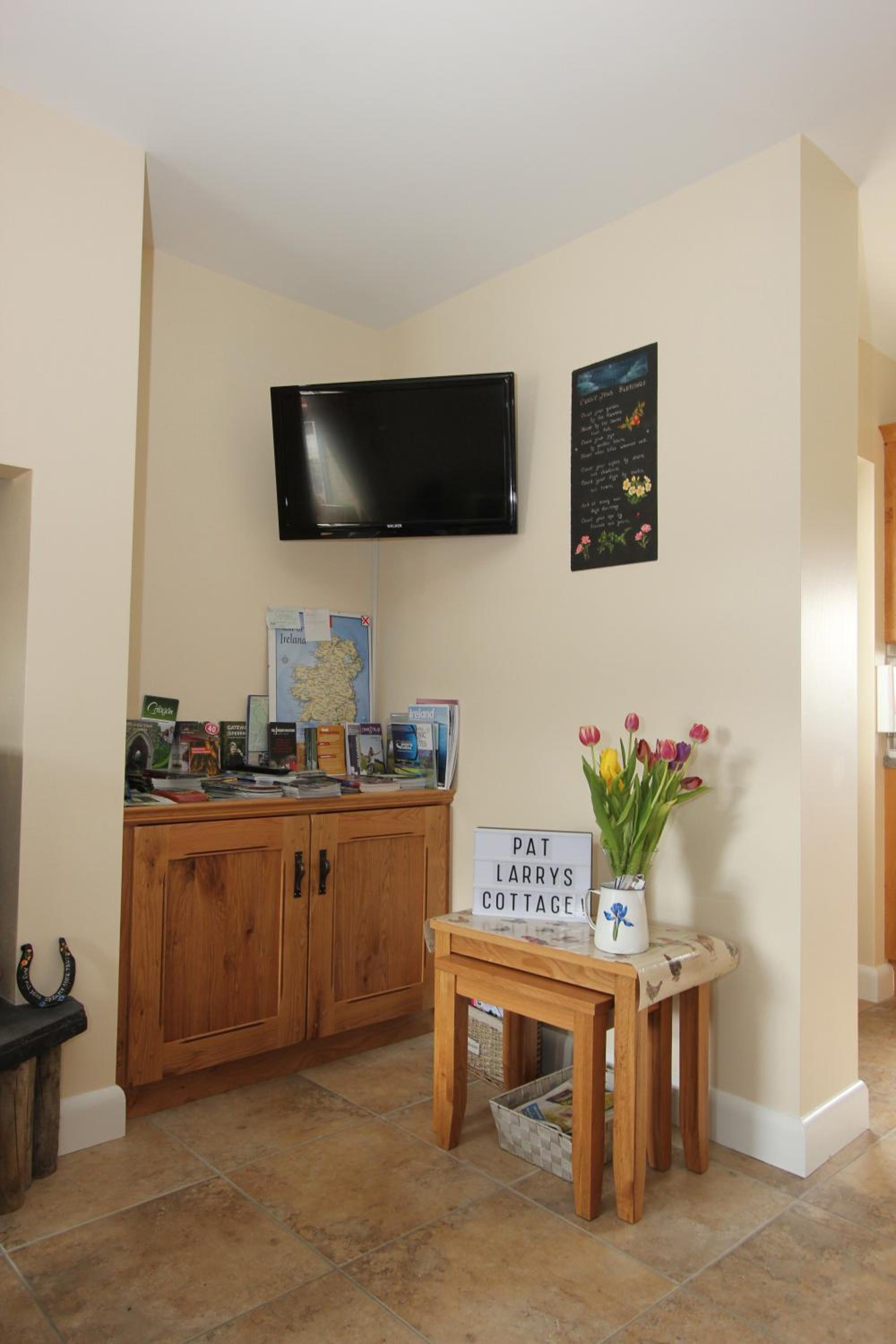 Two-Bedroom House - Photo 33