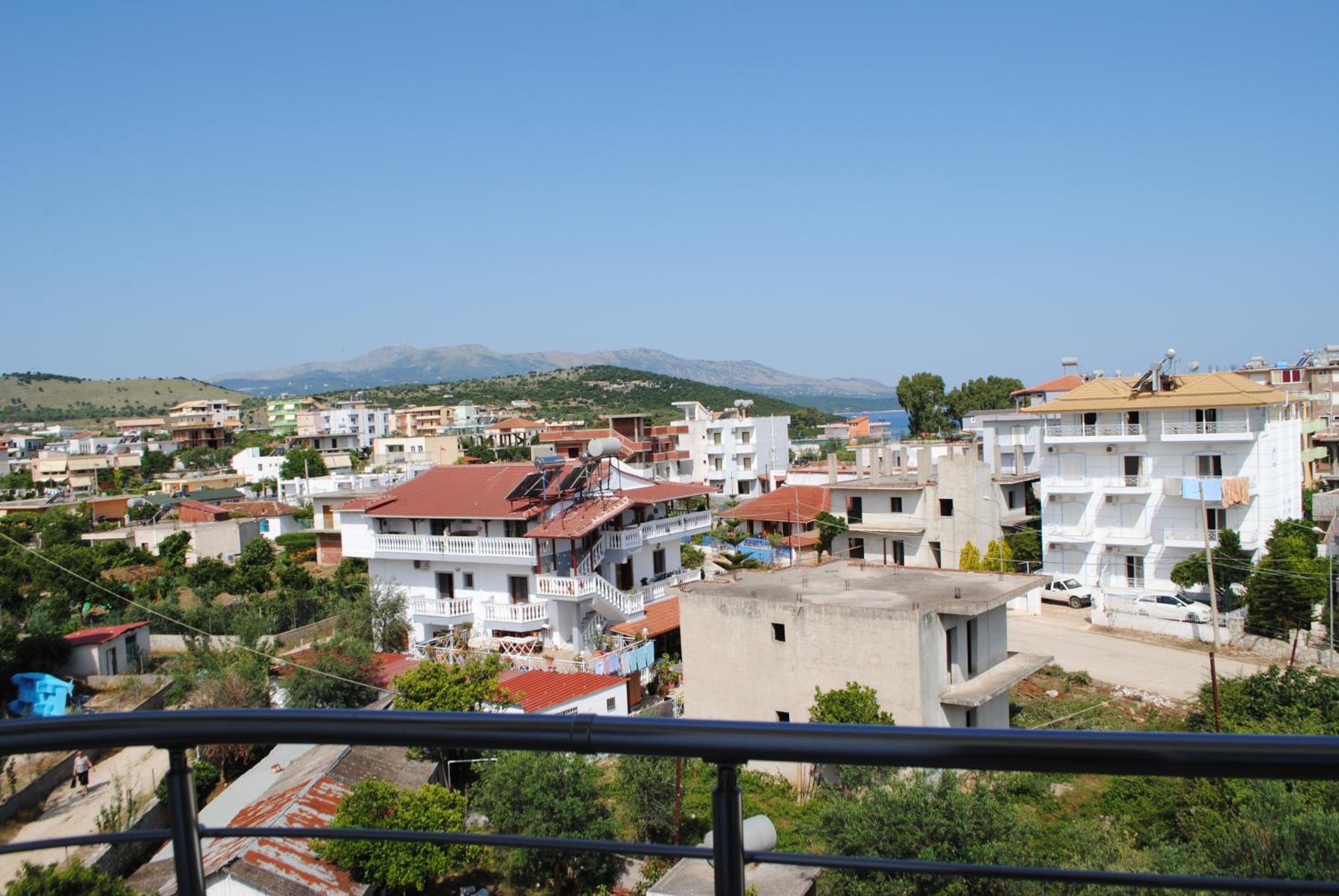 Quadruple Studio with Balcony photo 2