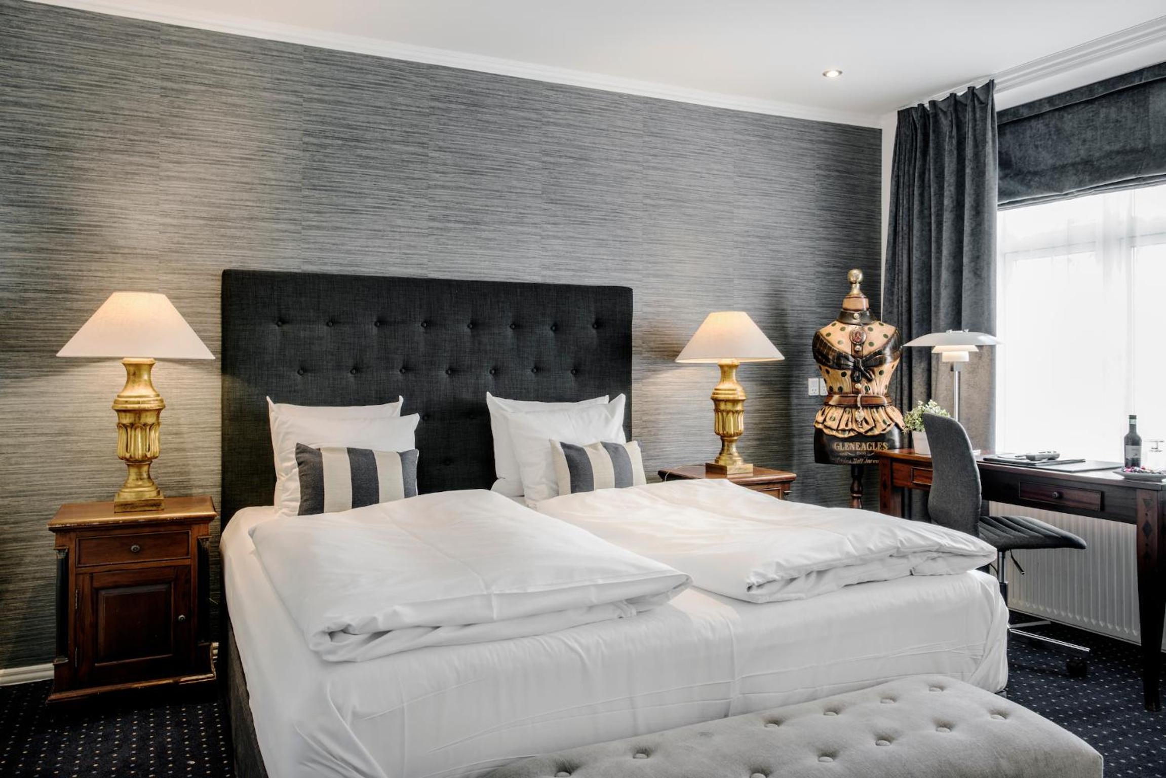 Junior Suite with Spa Bath