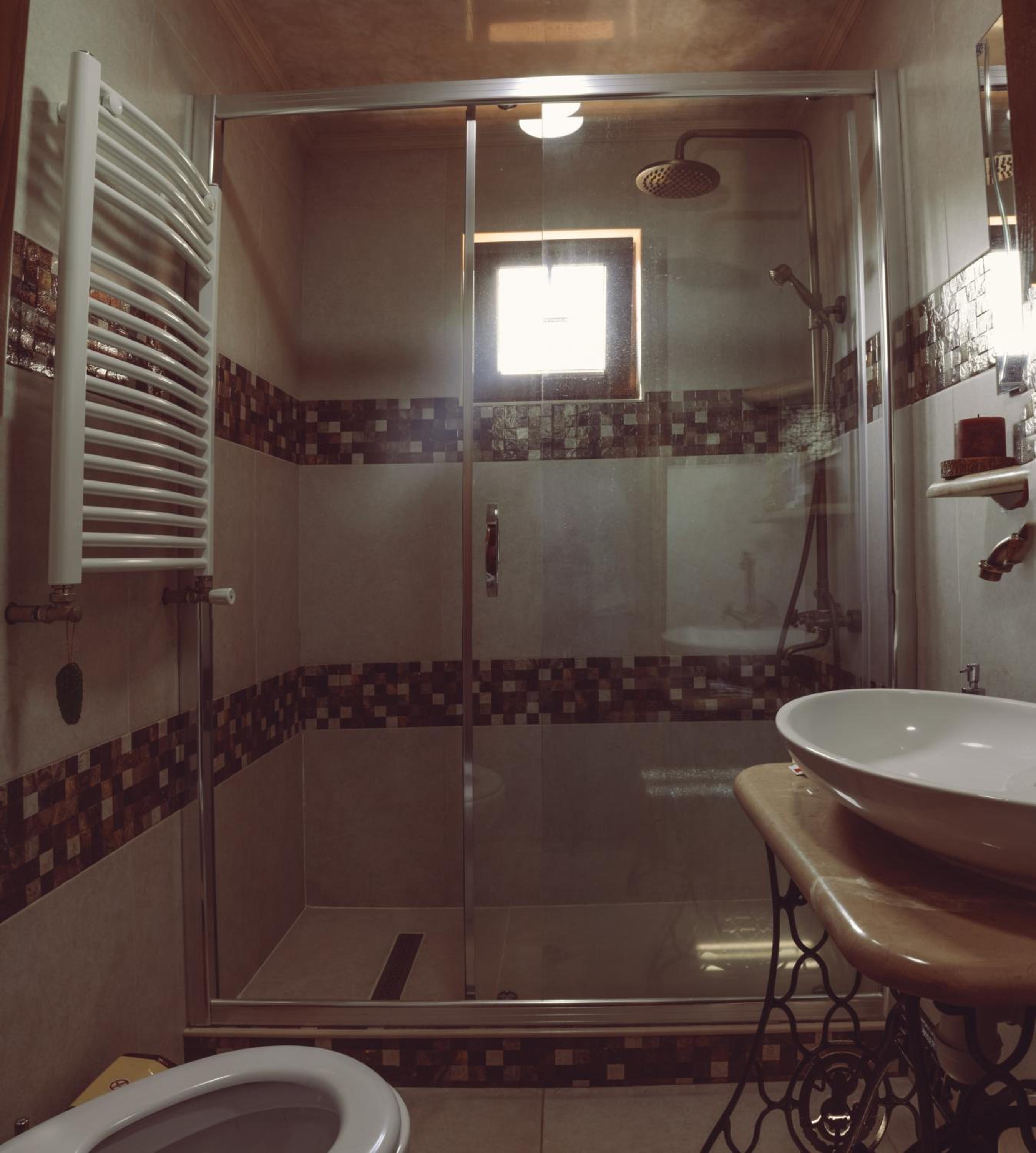 Double Room with Private Bathroom photo 2