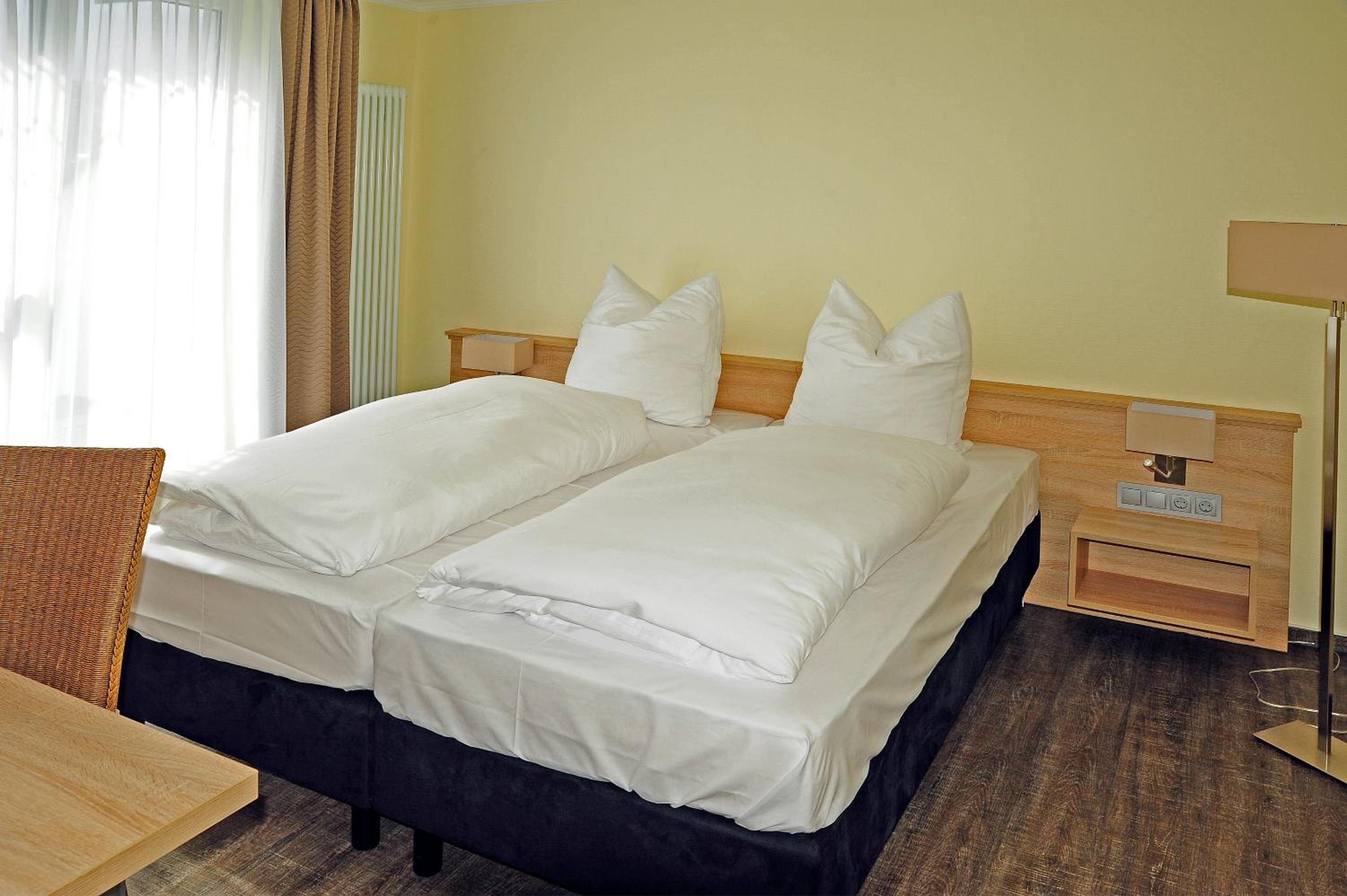Comfort Double Room with Balcony - Photo 6