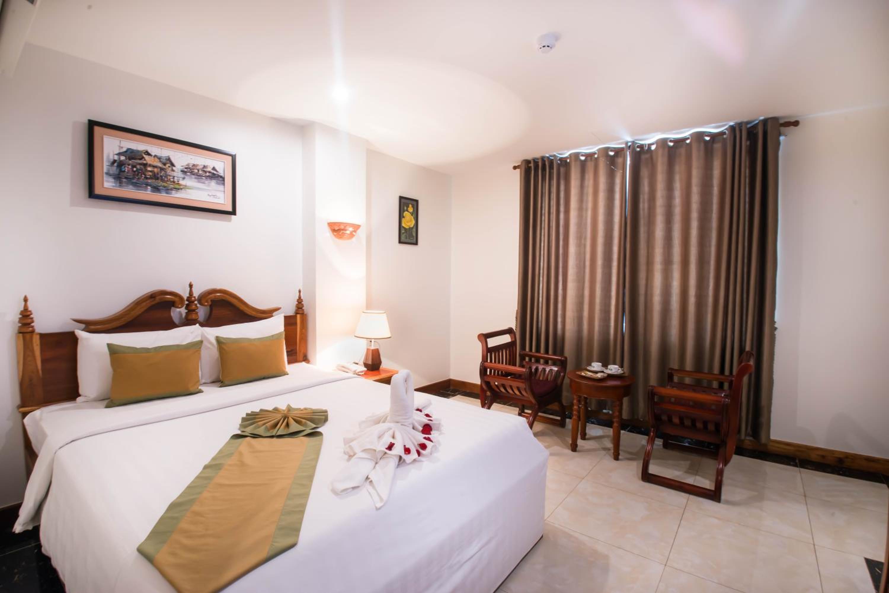 Deluxe Double Room with City View photo 1