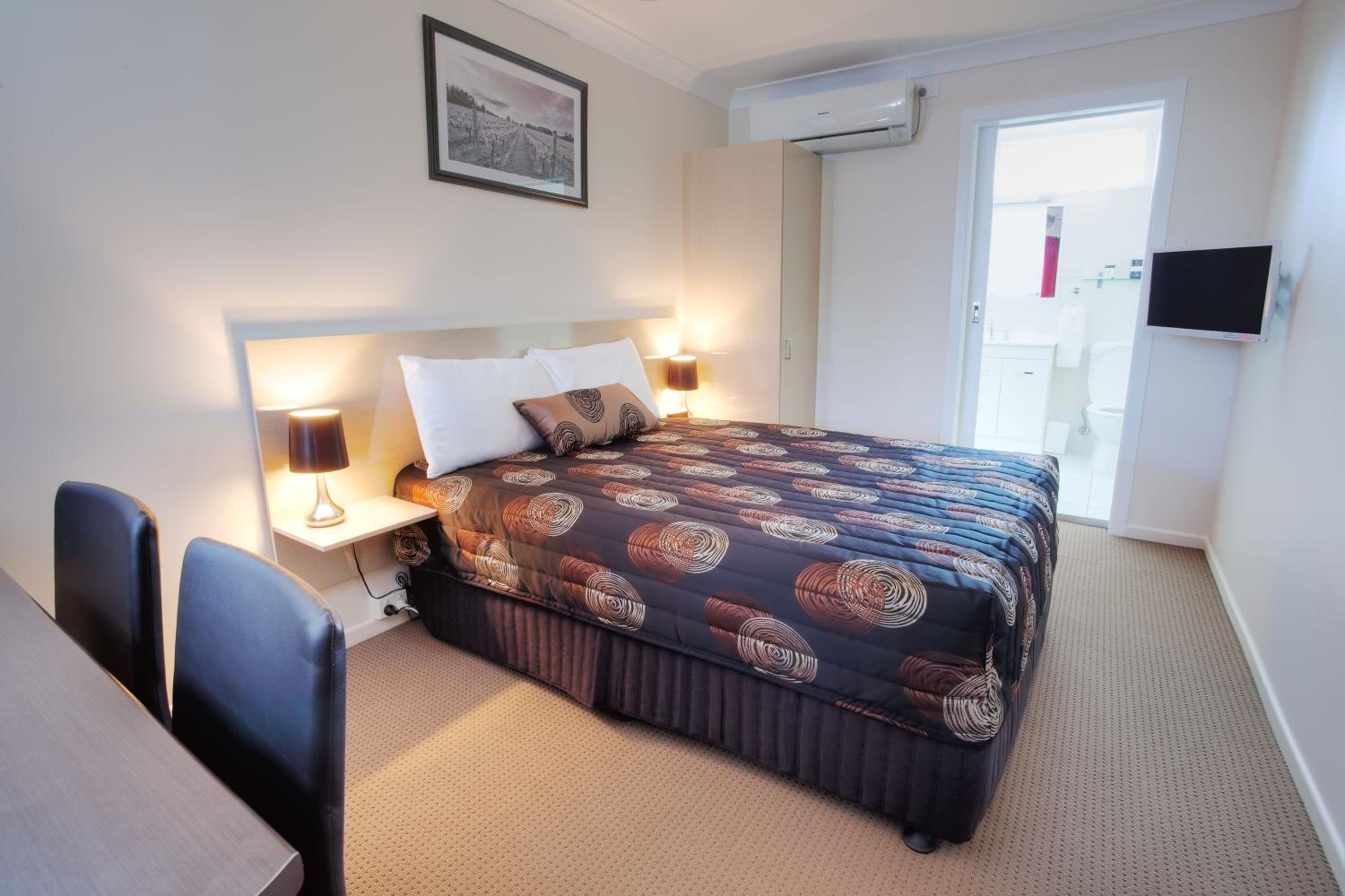 Double Room - Photo 9