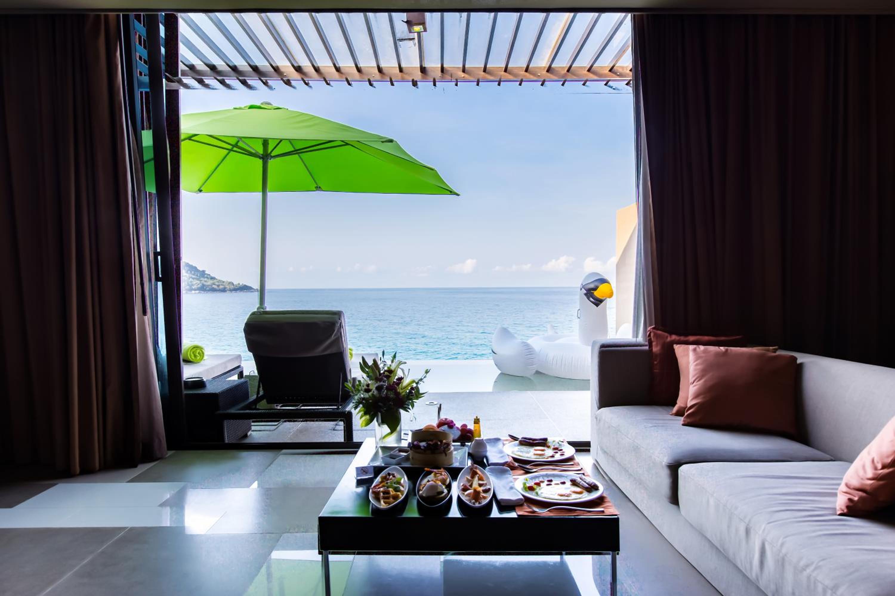 Deluxe Private Pool Suite - Photo 4