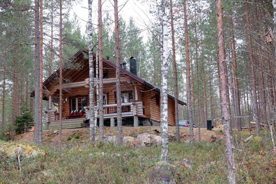 Villa photo 3