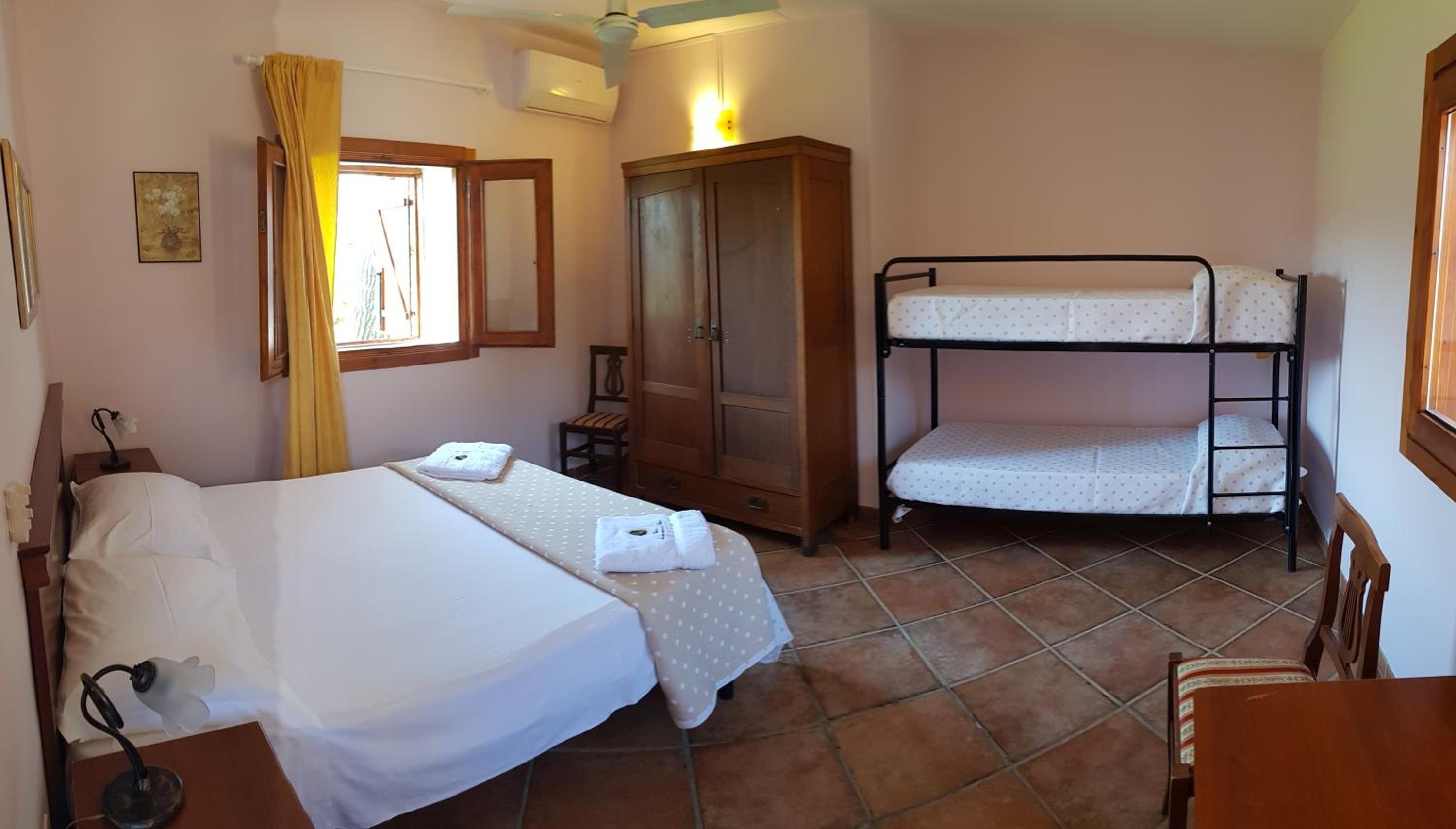 Quadruple Room photo 3