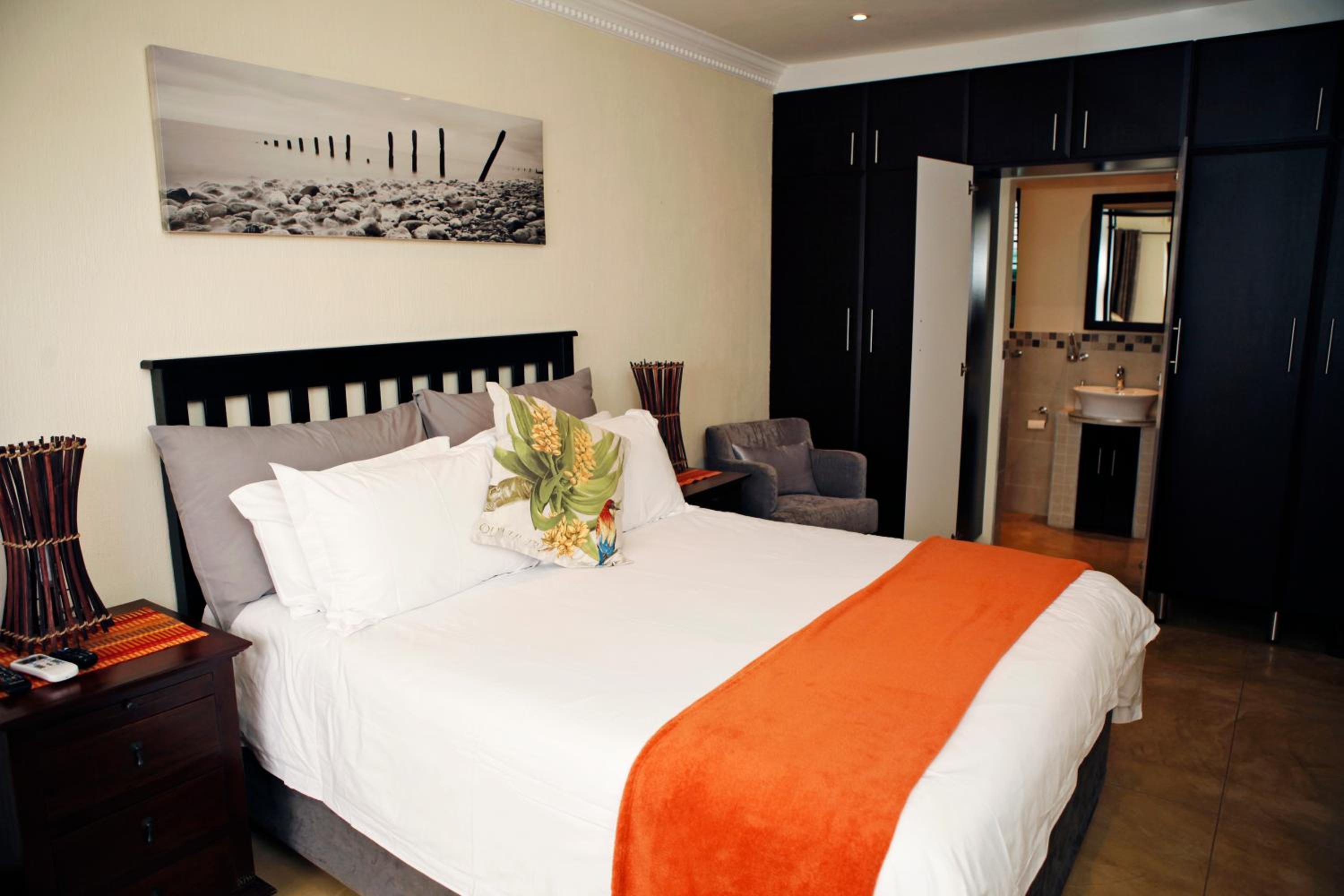 Deluxe Queen Room photo 3