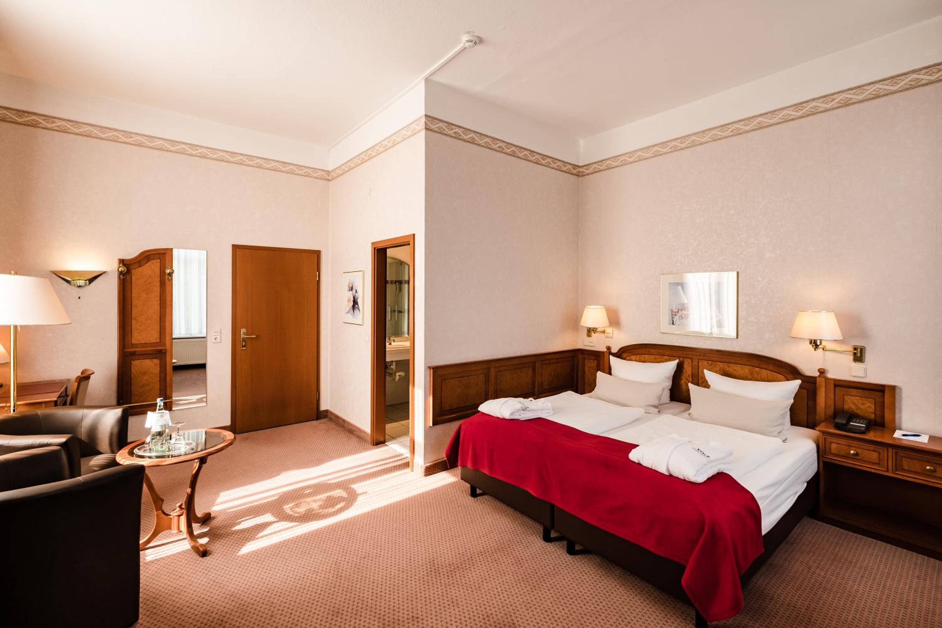 Double or Twin Room photo 3