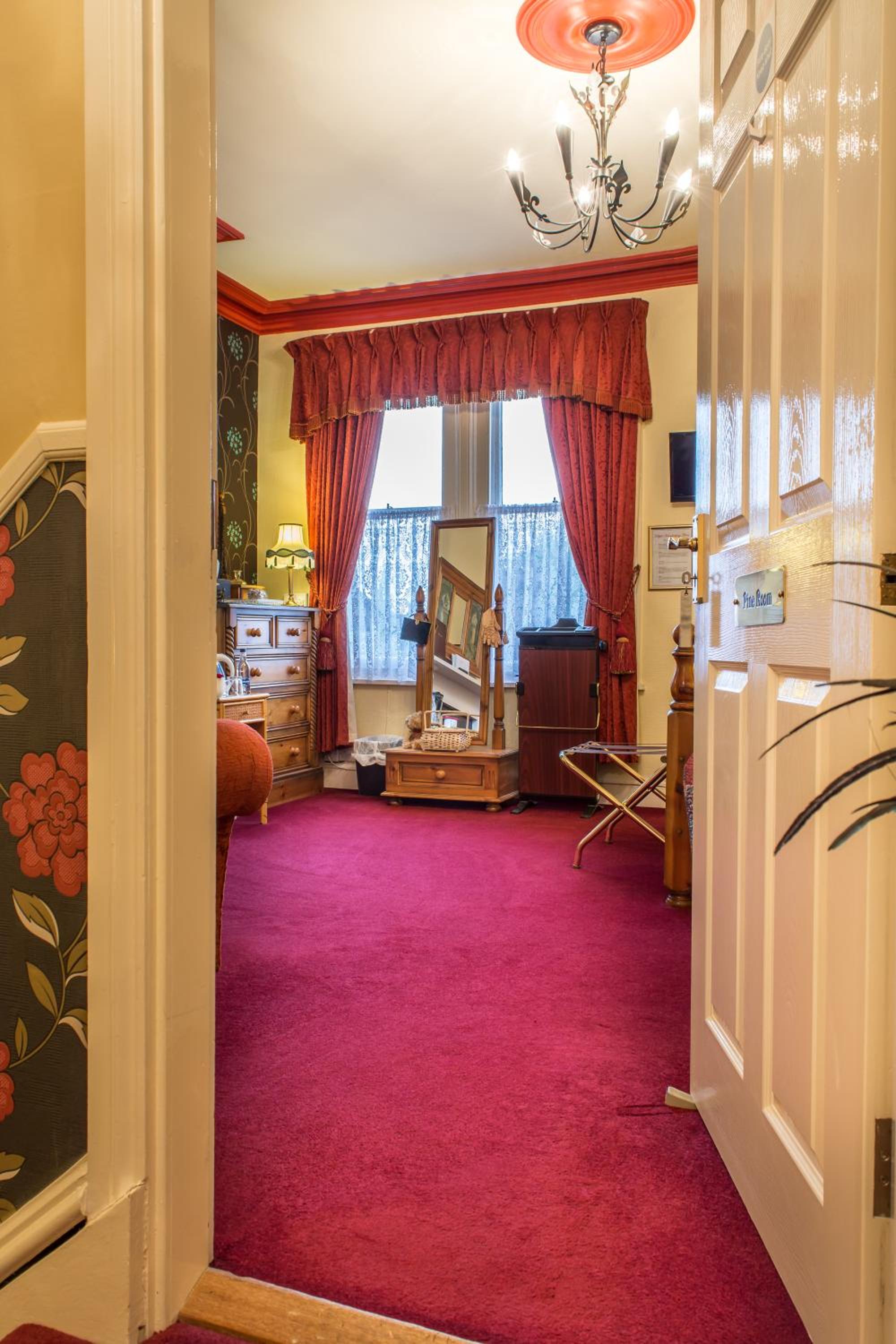 Large Double Room photo 2