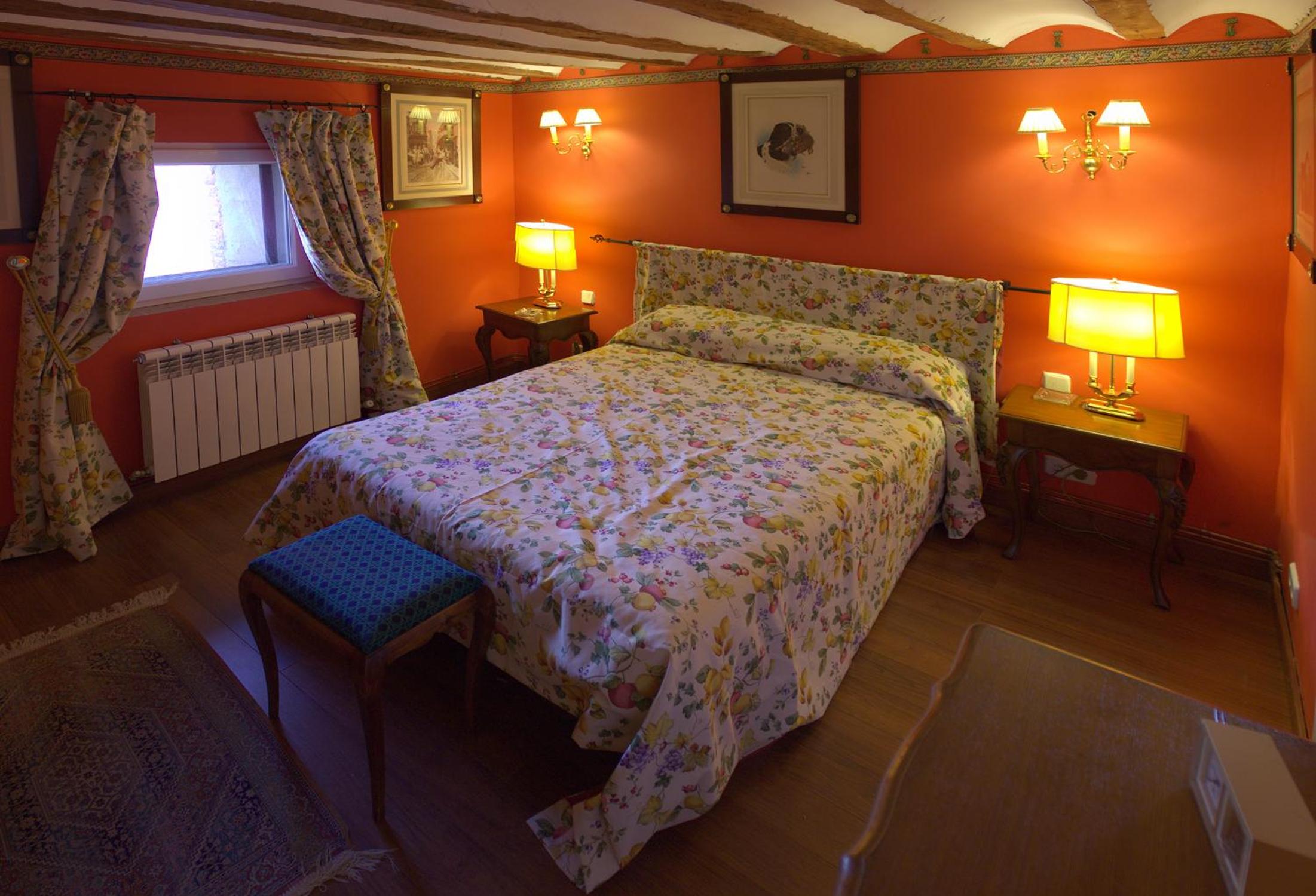 Habitación Doble con Baño Privado