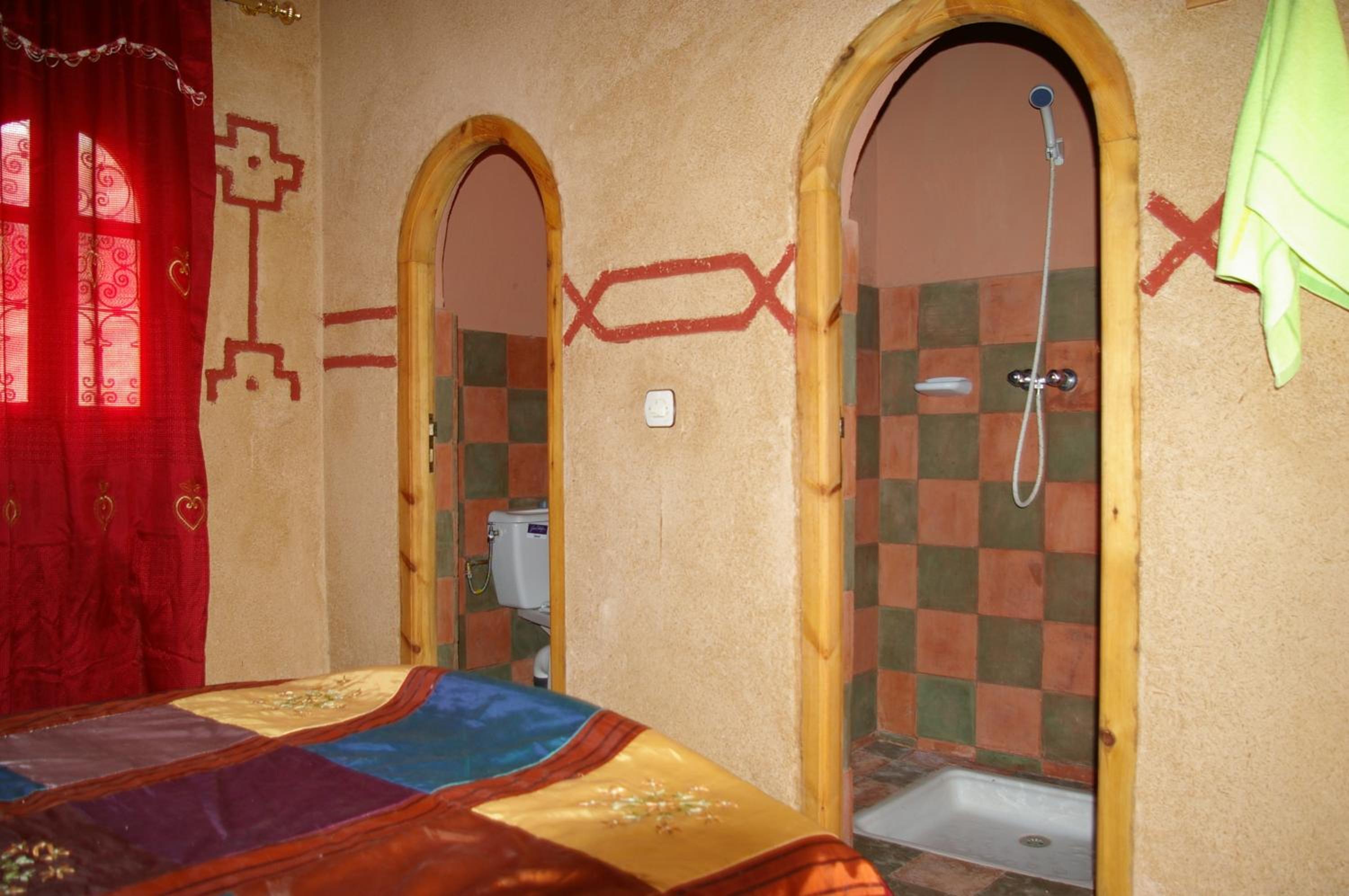 Standard Double Room - Photo 4