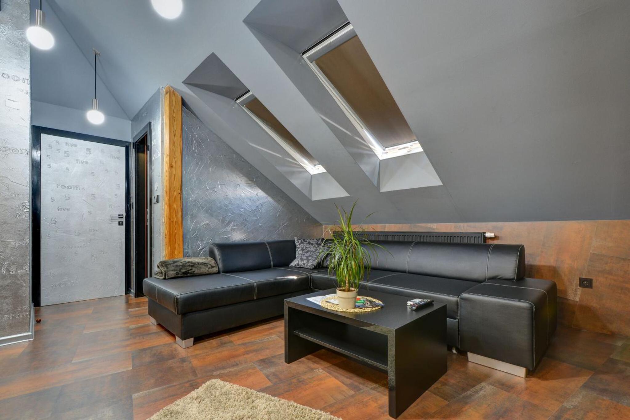 Studio Apartment - Photo 9