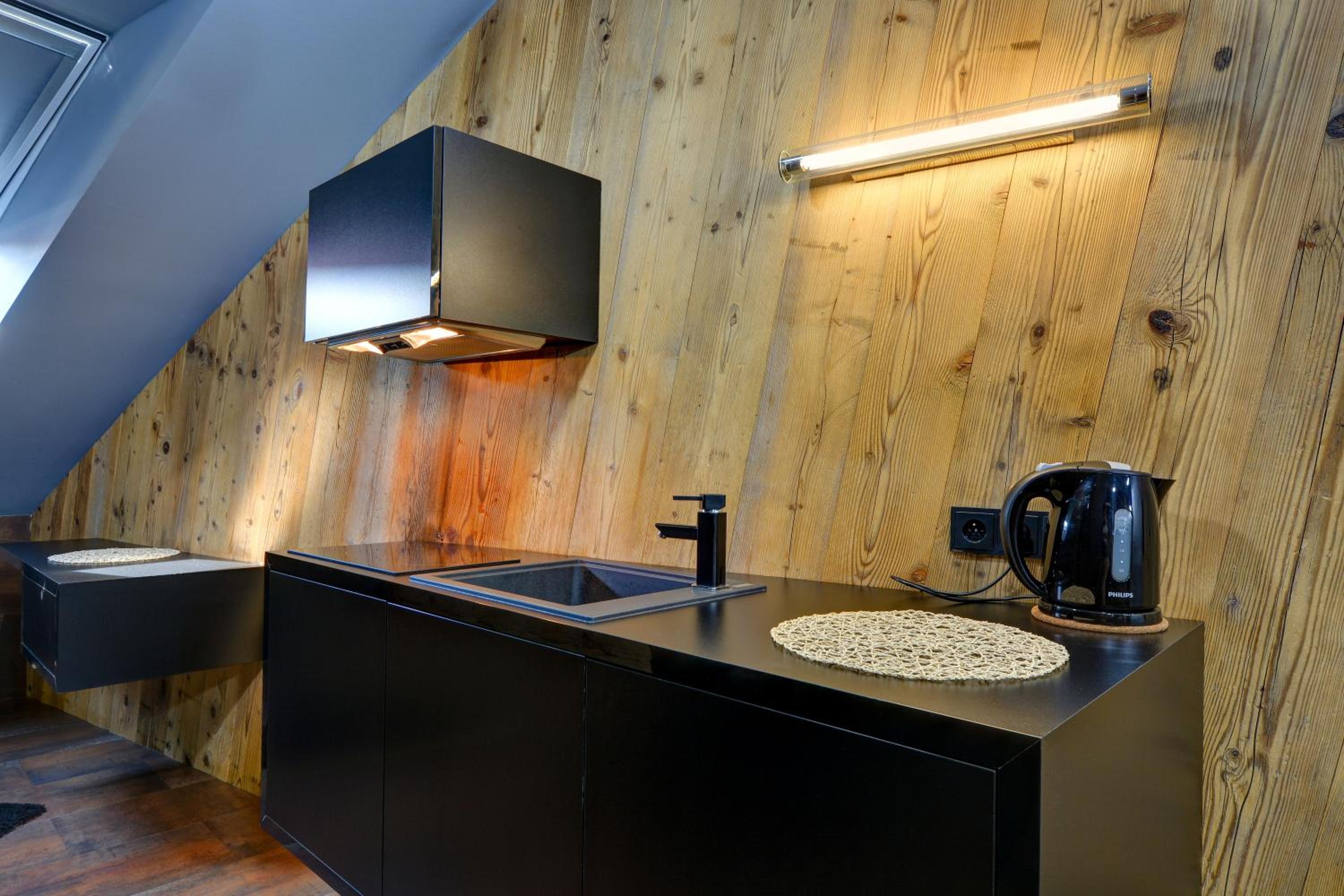 Studio Apartment - Photo 7