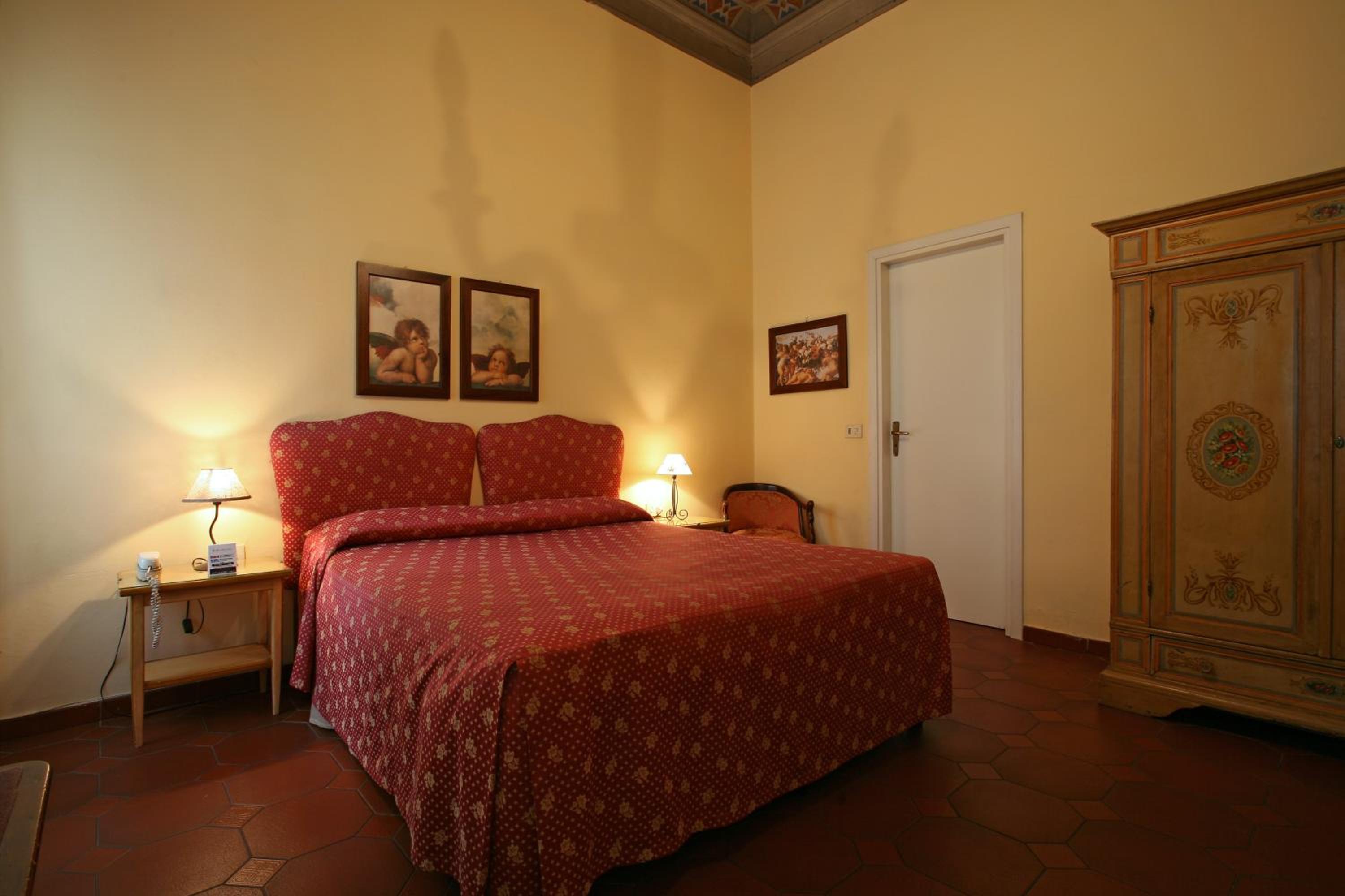 Classic Double Room