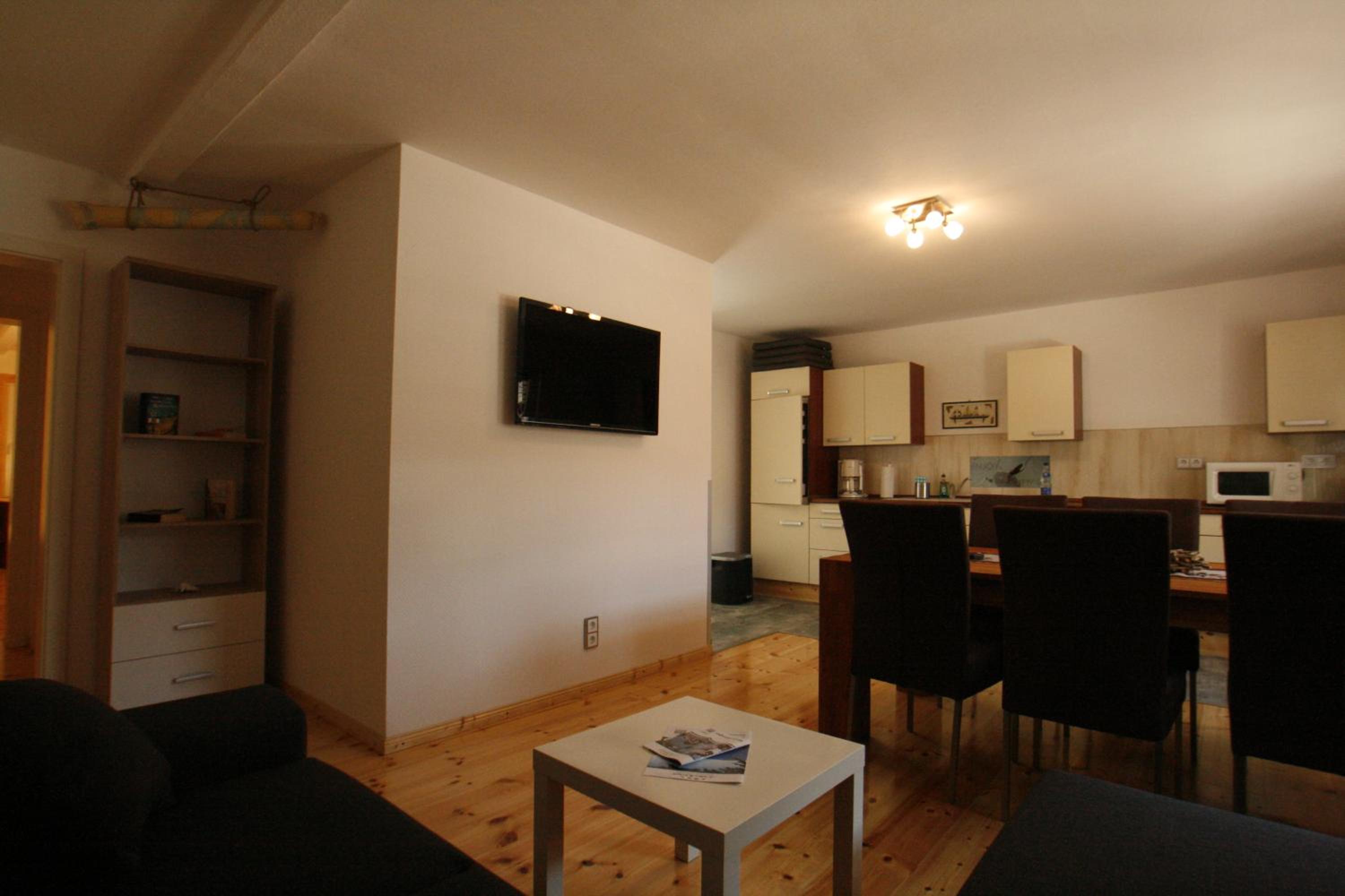 Two-Bedroom Apartment with Terrace - Annex photo 2