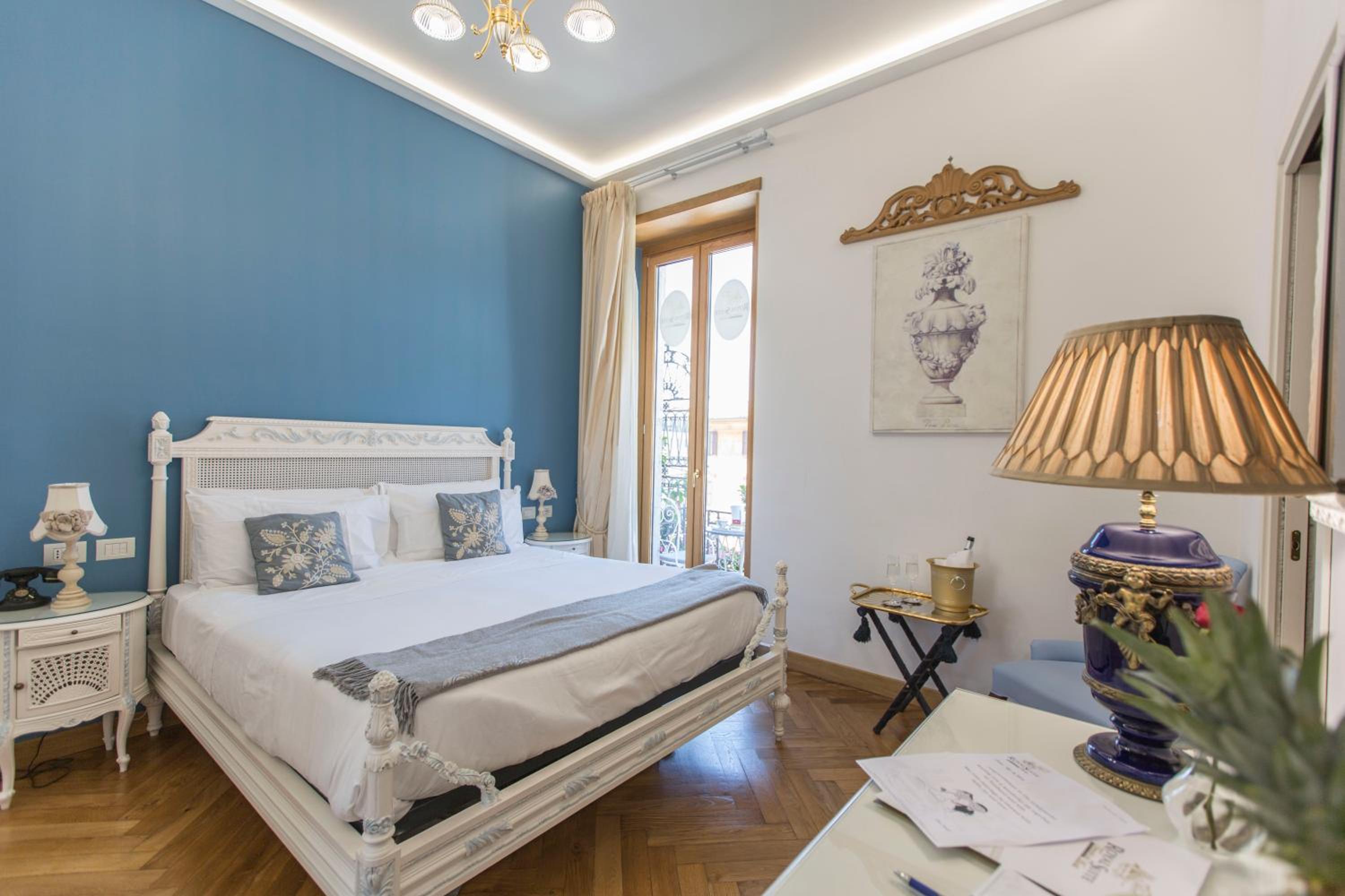 Junior Suite with Balcony photo 1