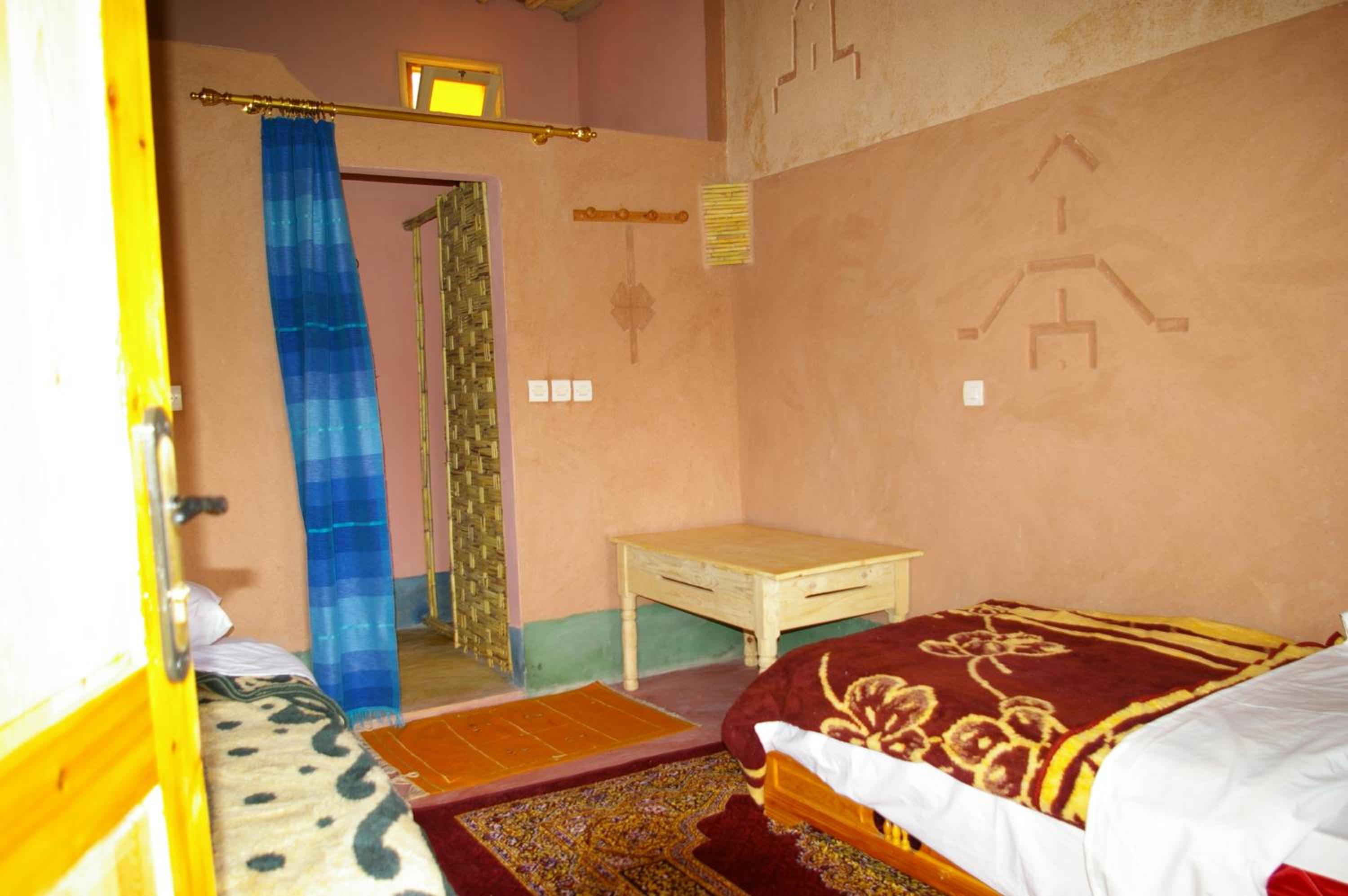 Standard Twin Room - Photo 5