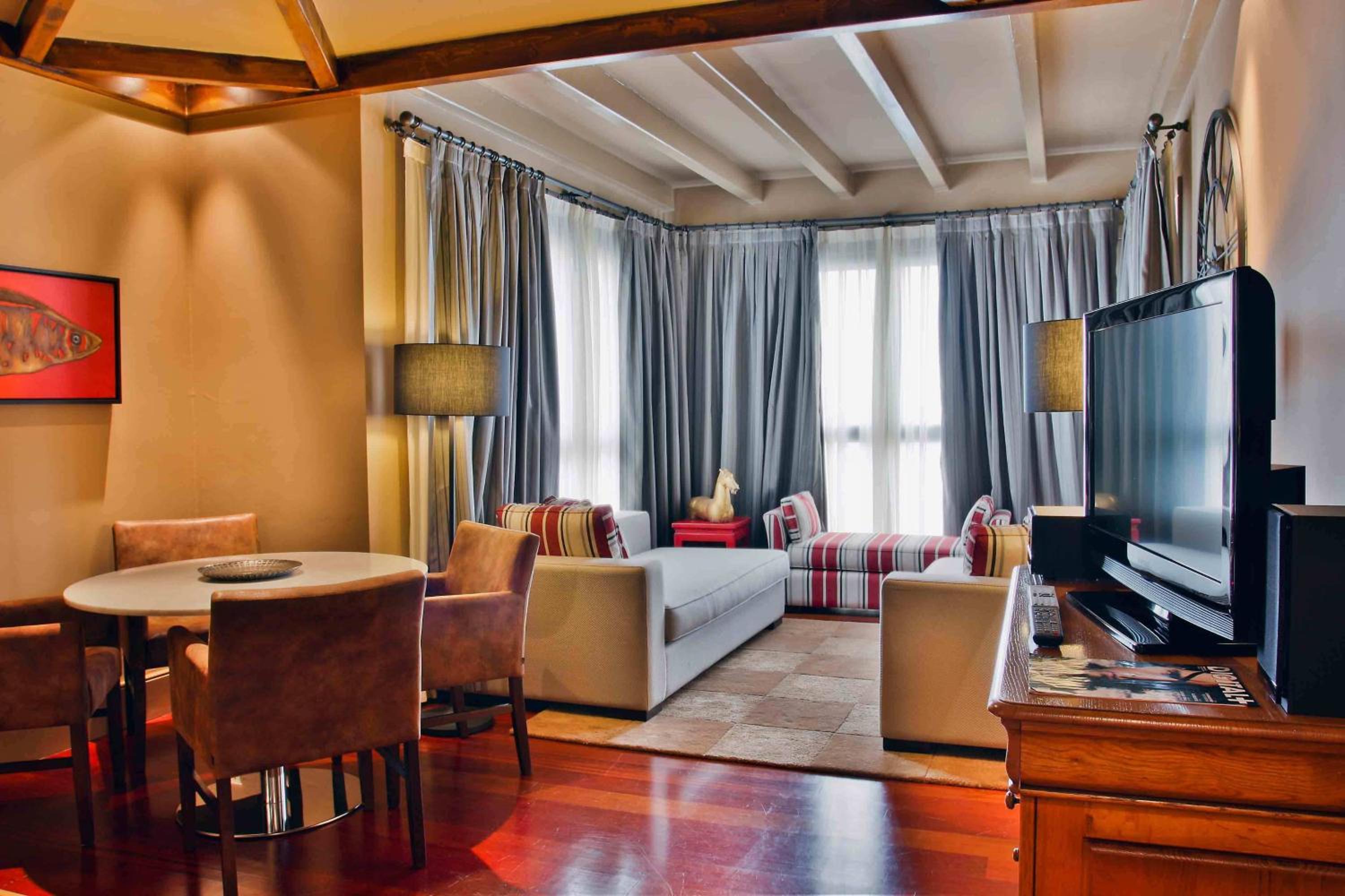 Suite Presidencial (4 adultos)