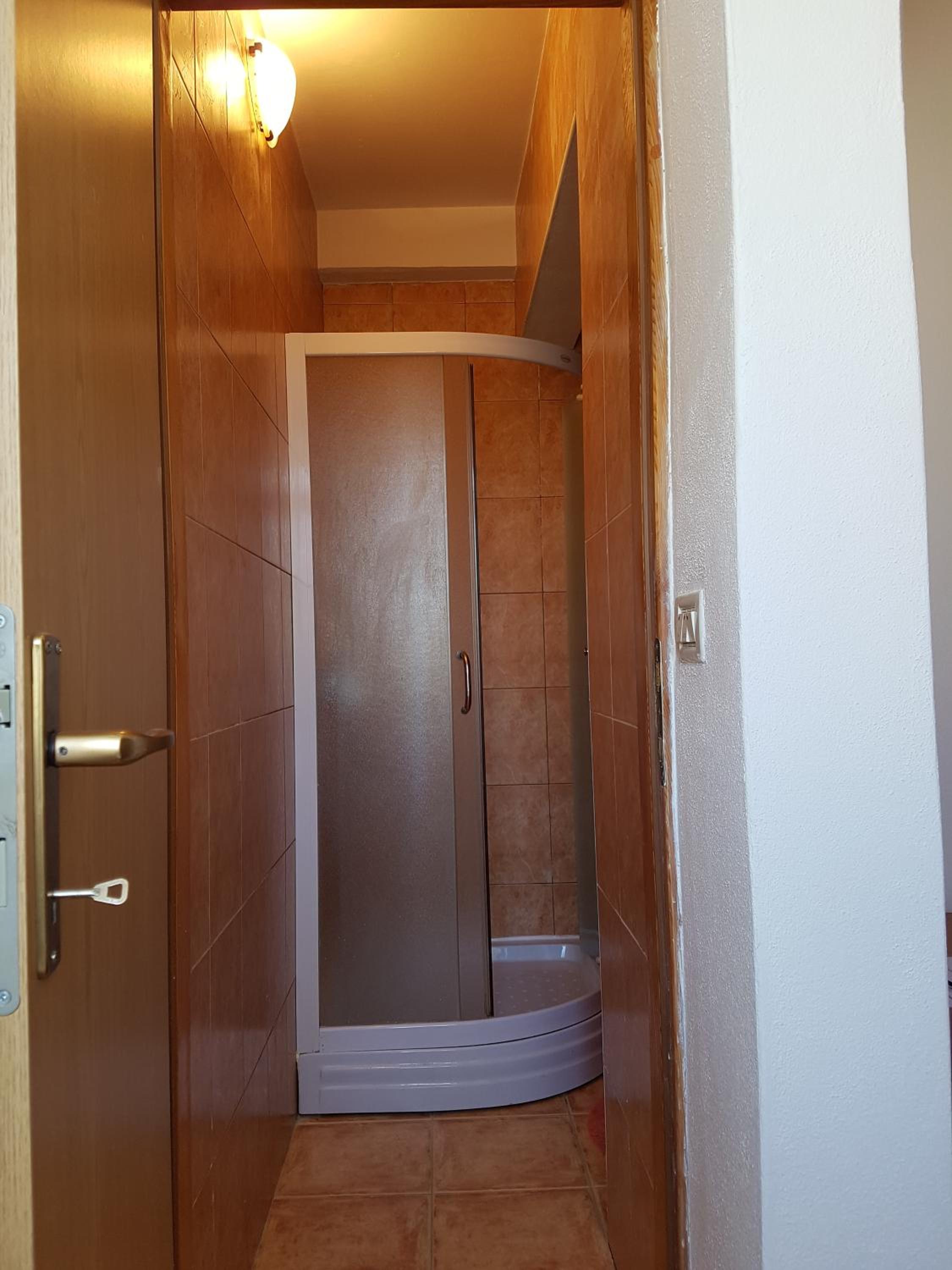 Double Room with Balcony and Sea View - Photo 11