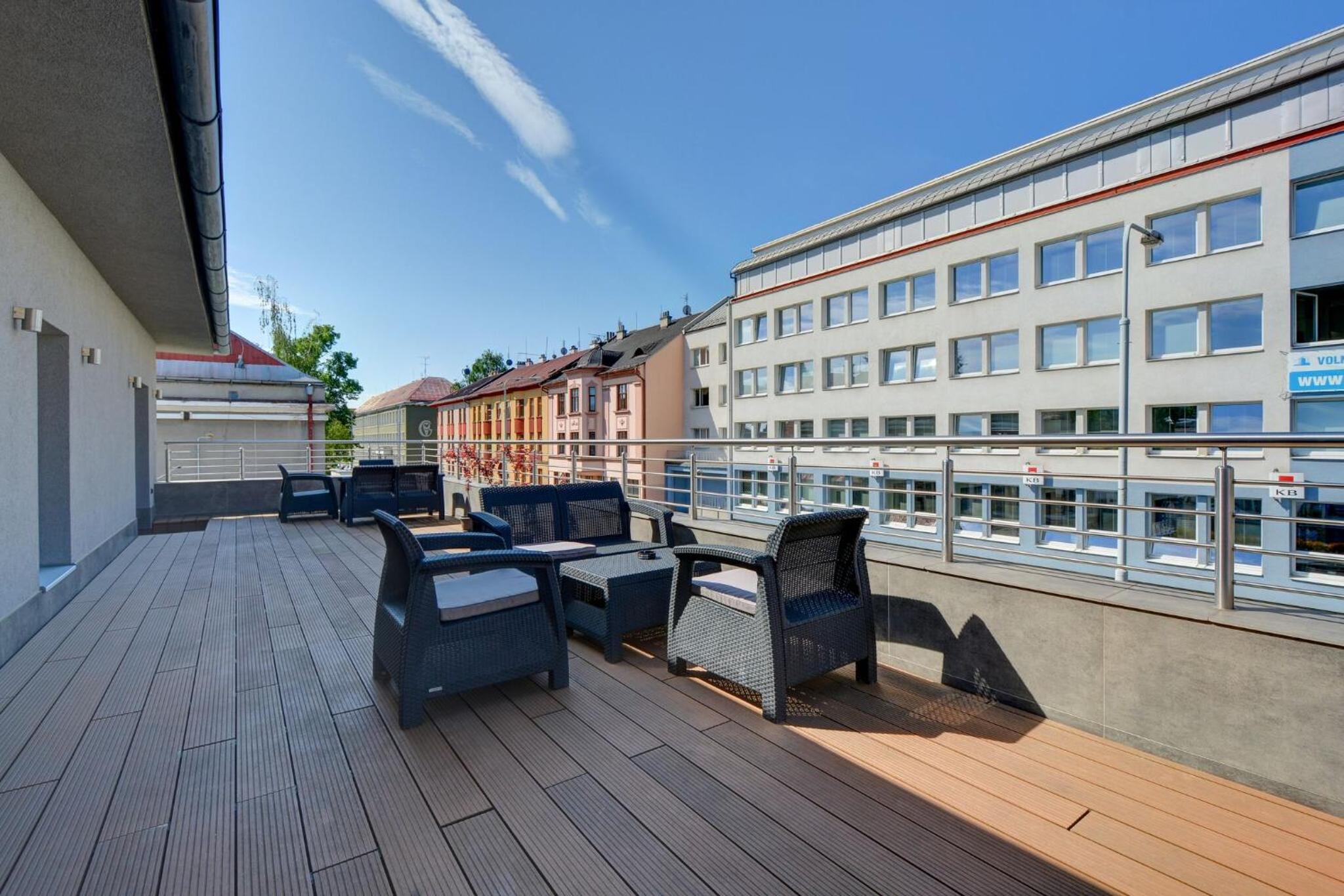 Double Room with Patio - Photo 7