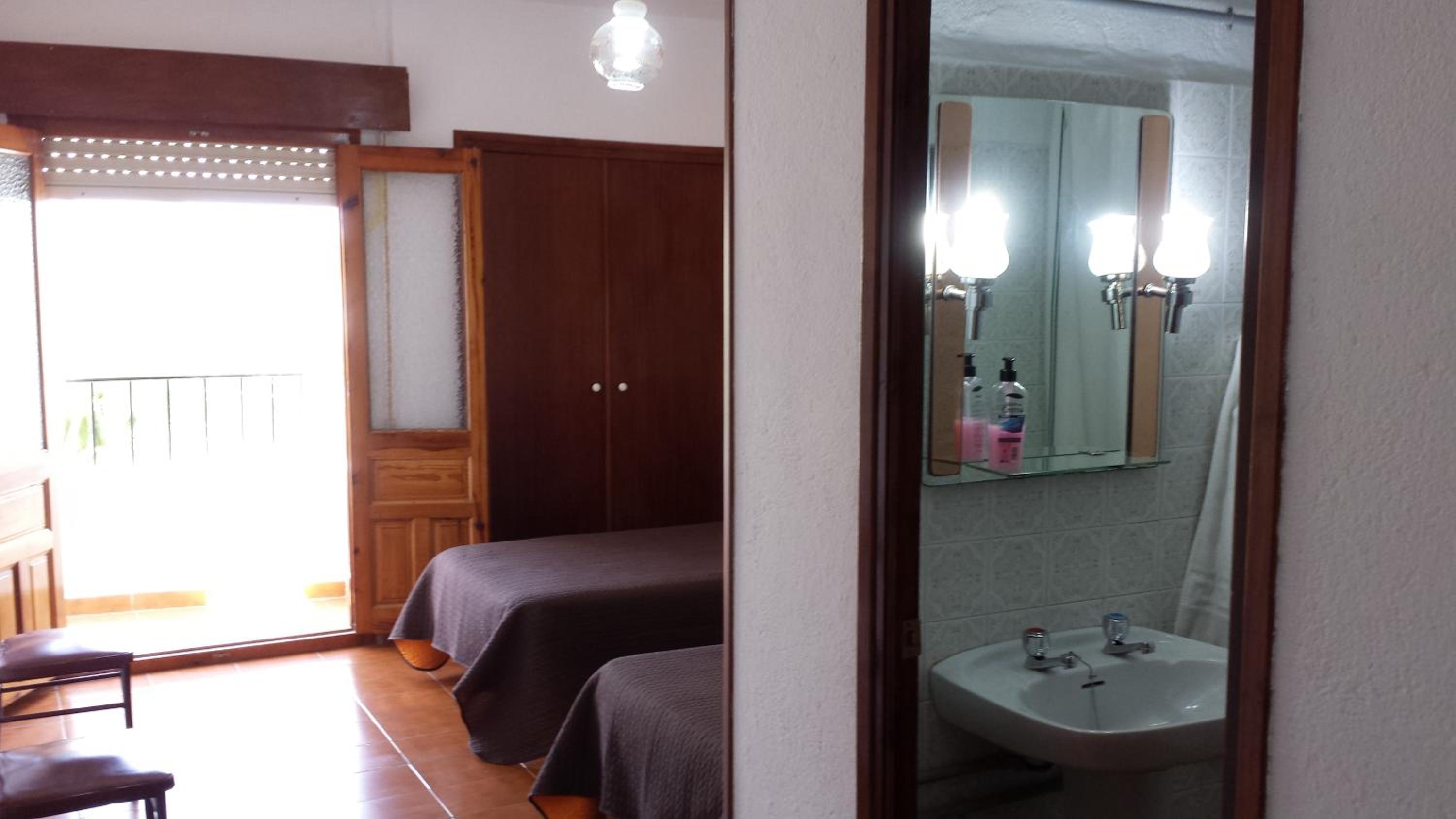 Habitación Doble con Baño Privado