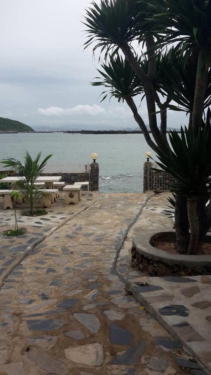 Bungalow with Sea View - Photo 16
