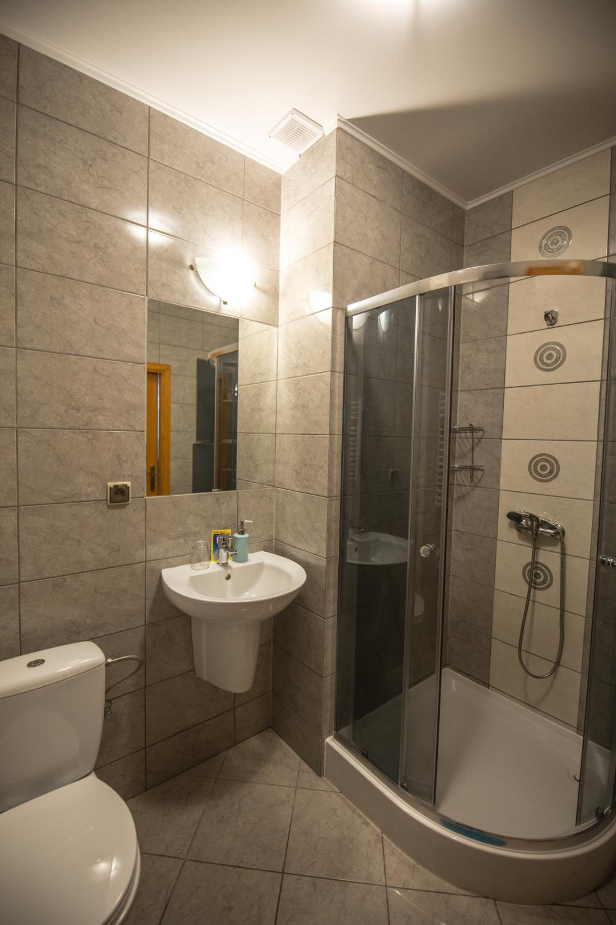 Apartment (4 Adults) - Photo 4