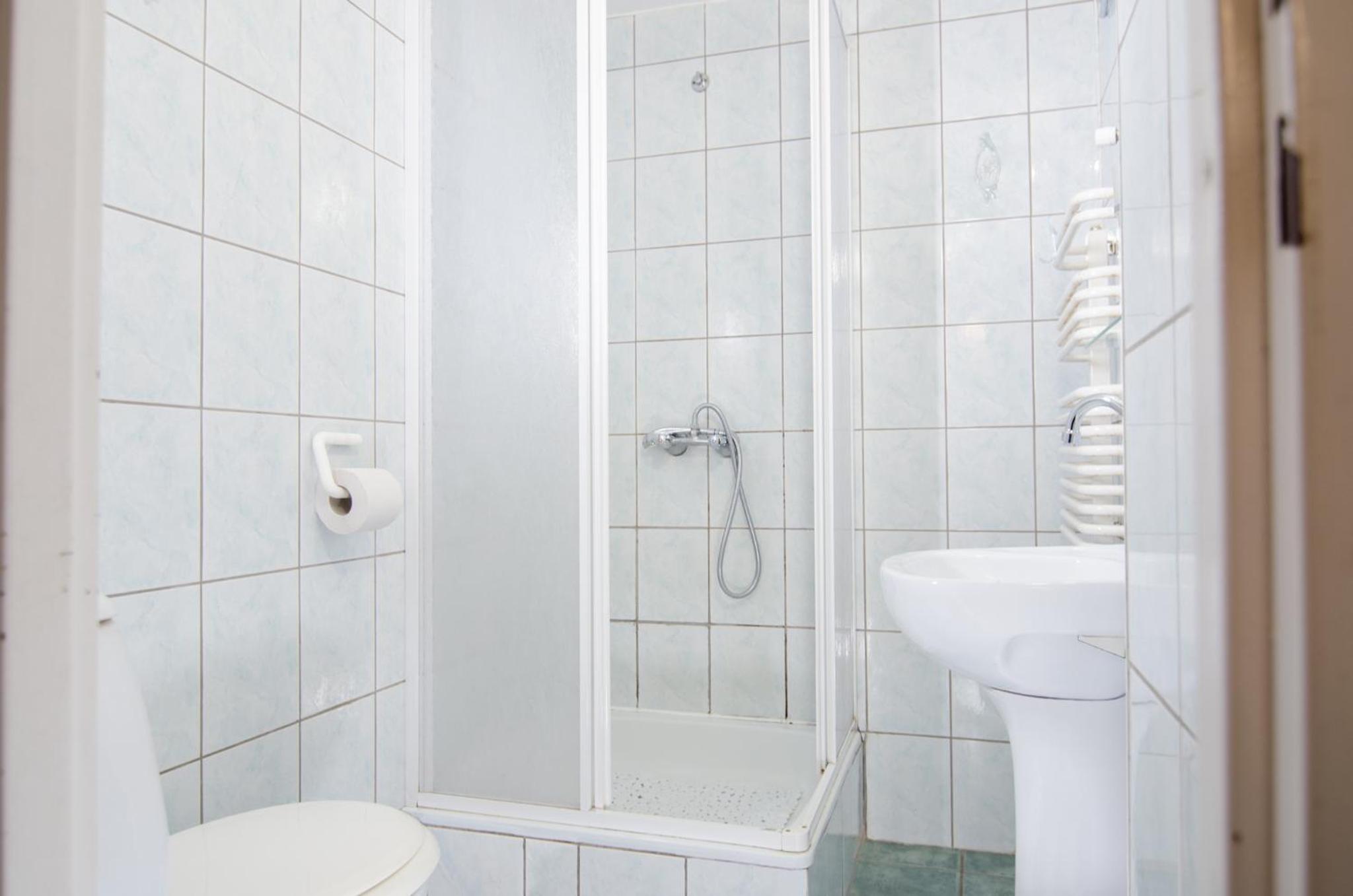 Double Room - Photo 2