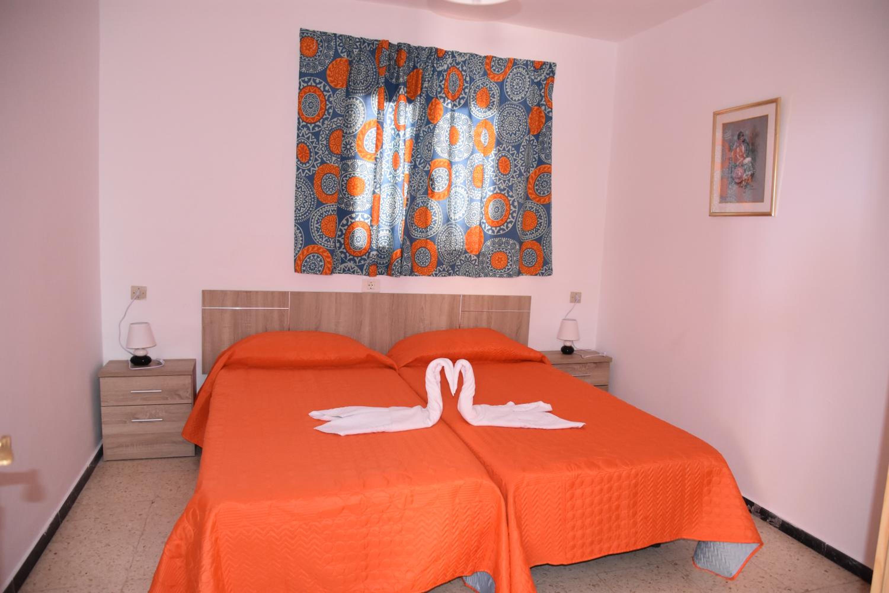 Habitación Doble con Baño Compartido