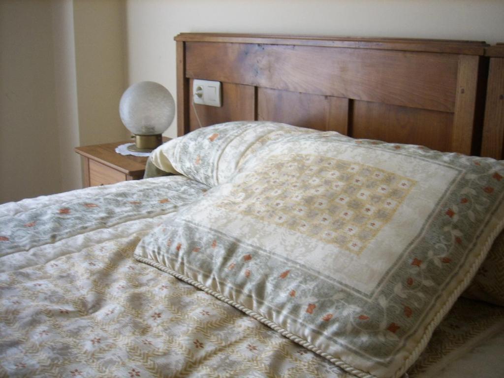 Double Room with Private Bathroom - Photo 2