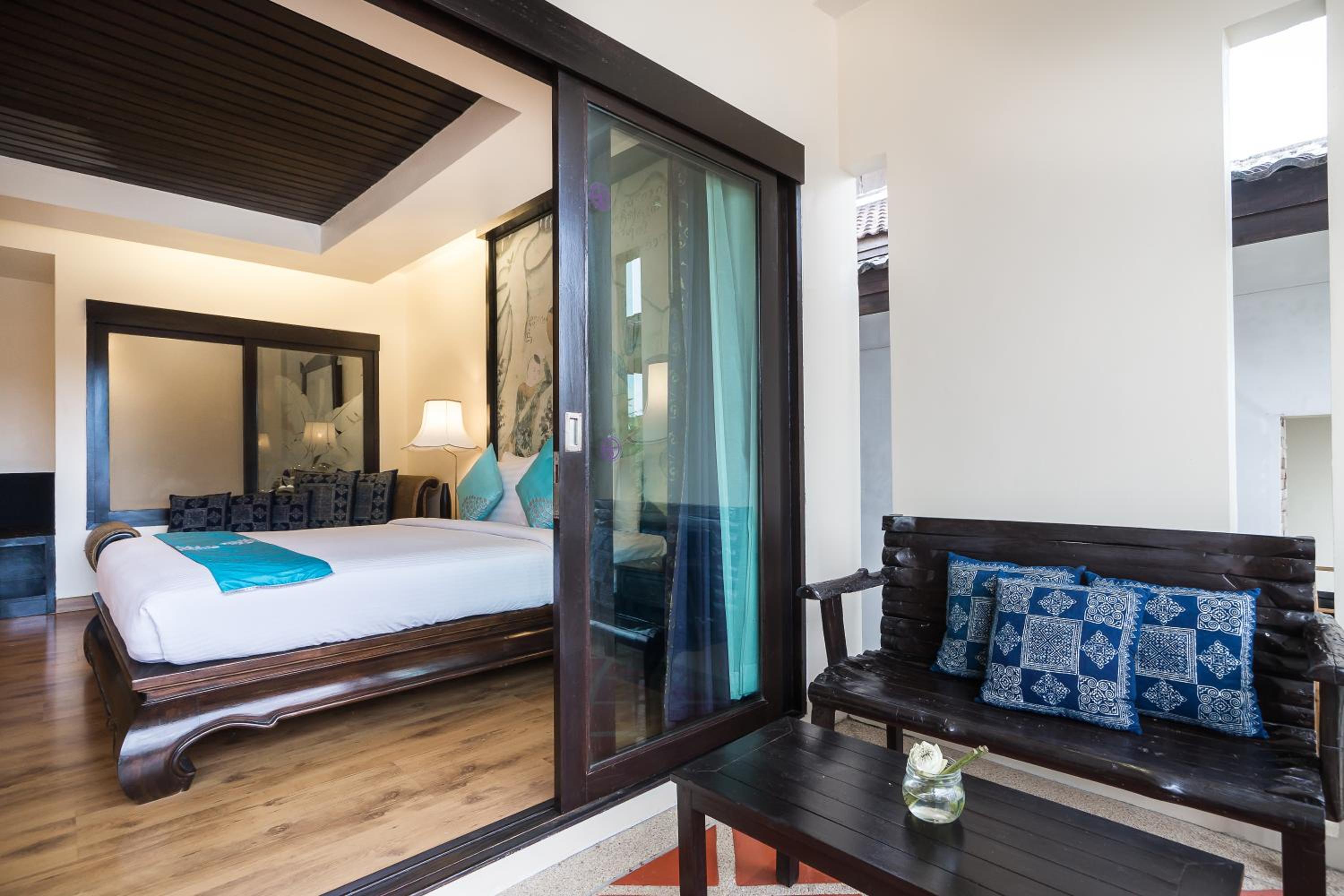 Deluxe Double or Twin Room photo 2