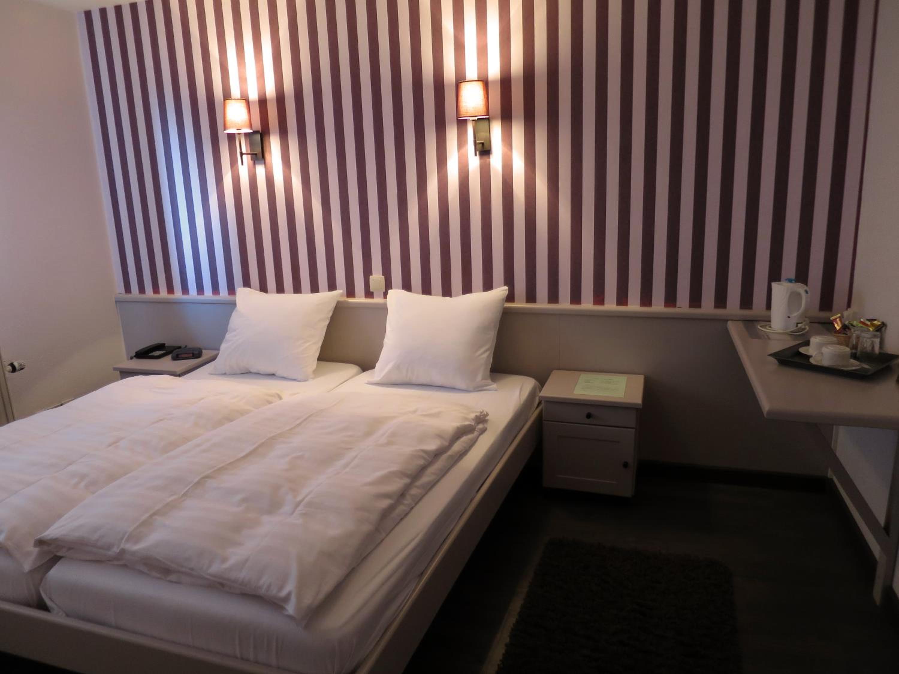 Double Room With Private Bathroom photo 2