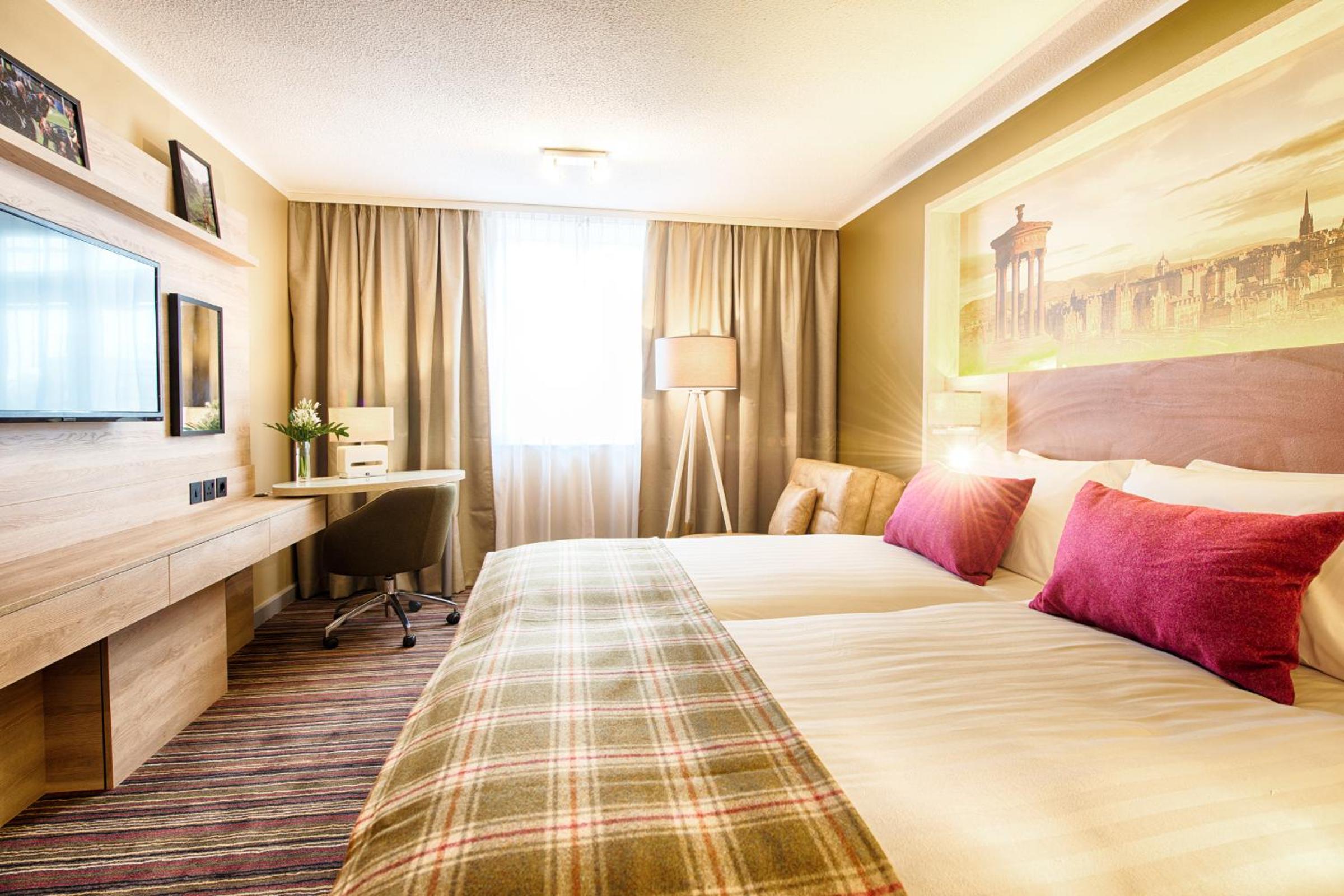 Executive Double with Sofa