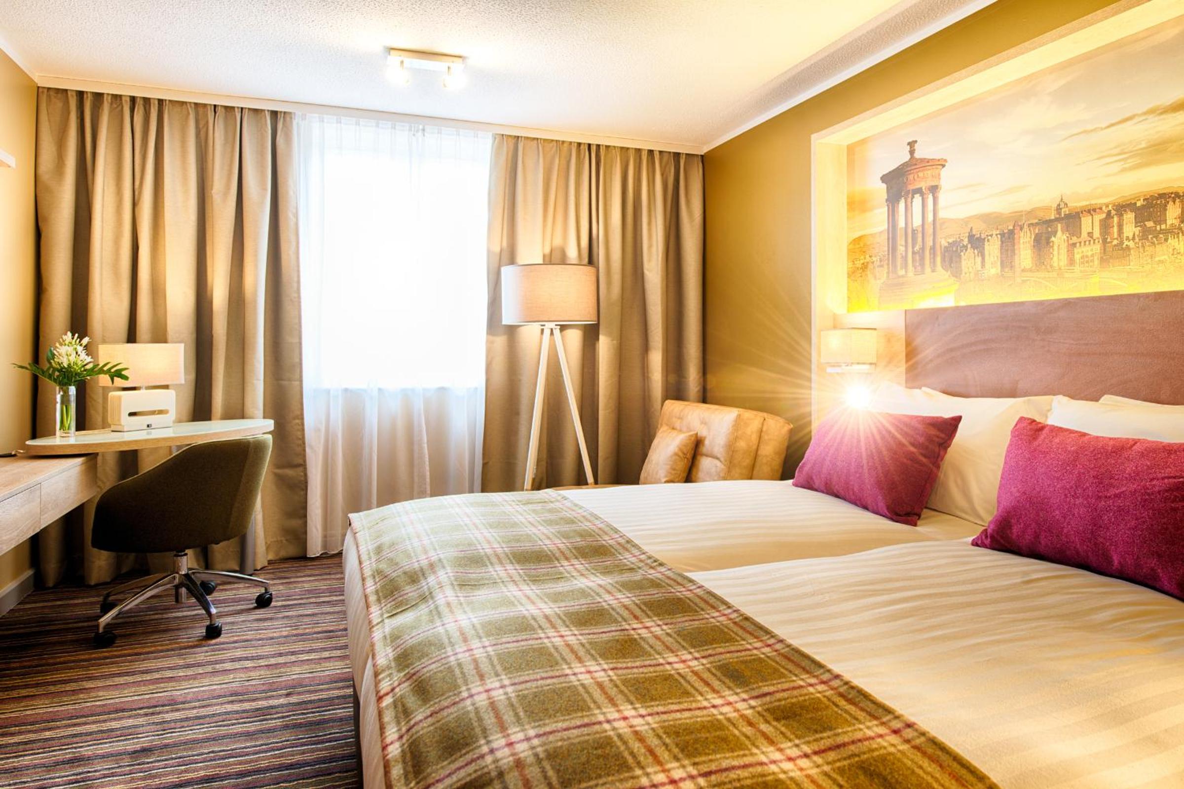 Standard Twin with Sofa