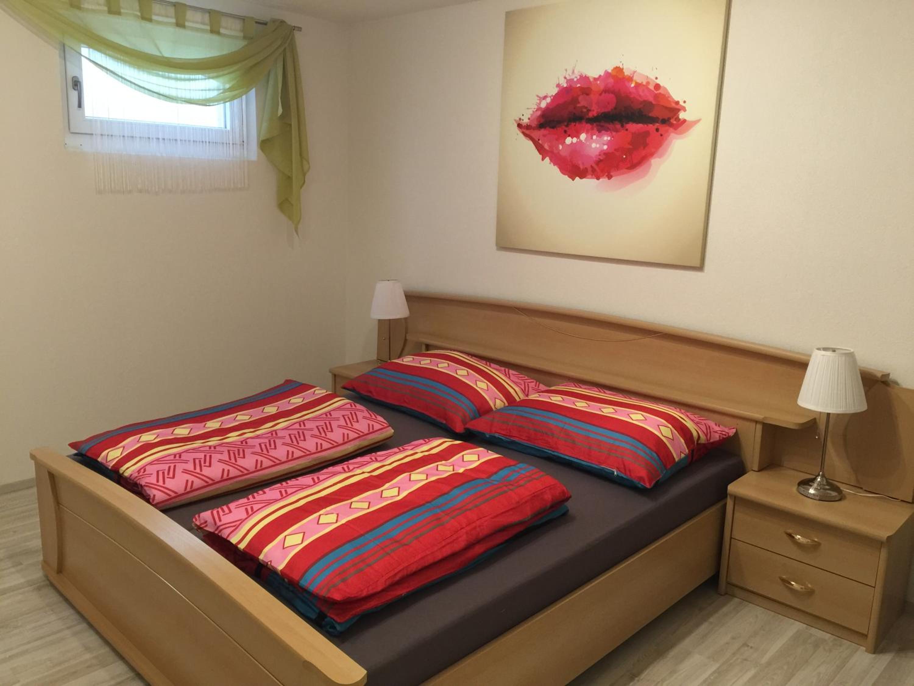 Double Room with Private Bathroom - Photo 9