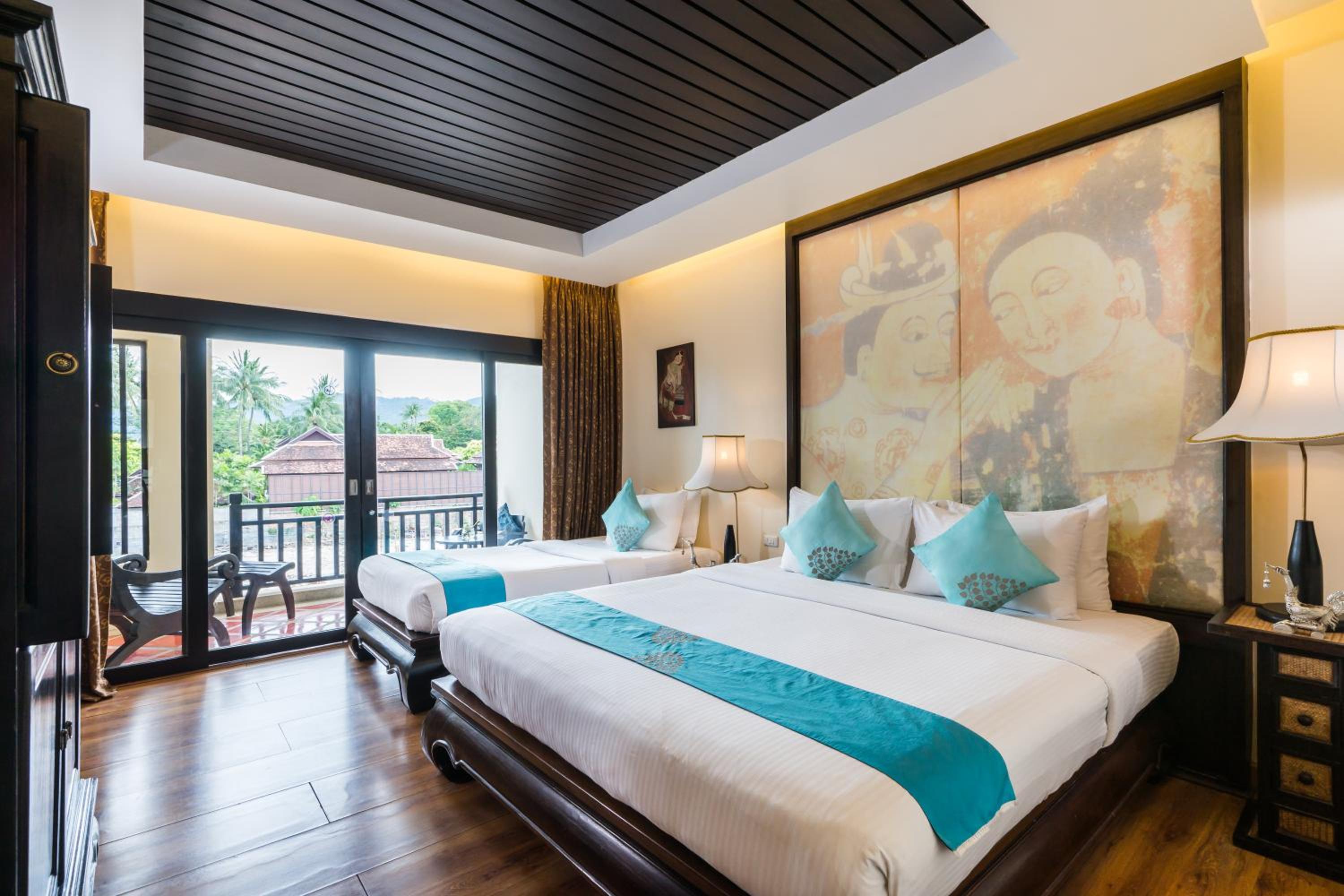 Deluxe Suite with Sea View with One-Way Airport Transfer - Photo 2