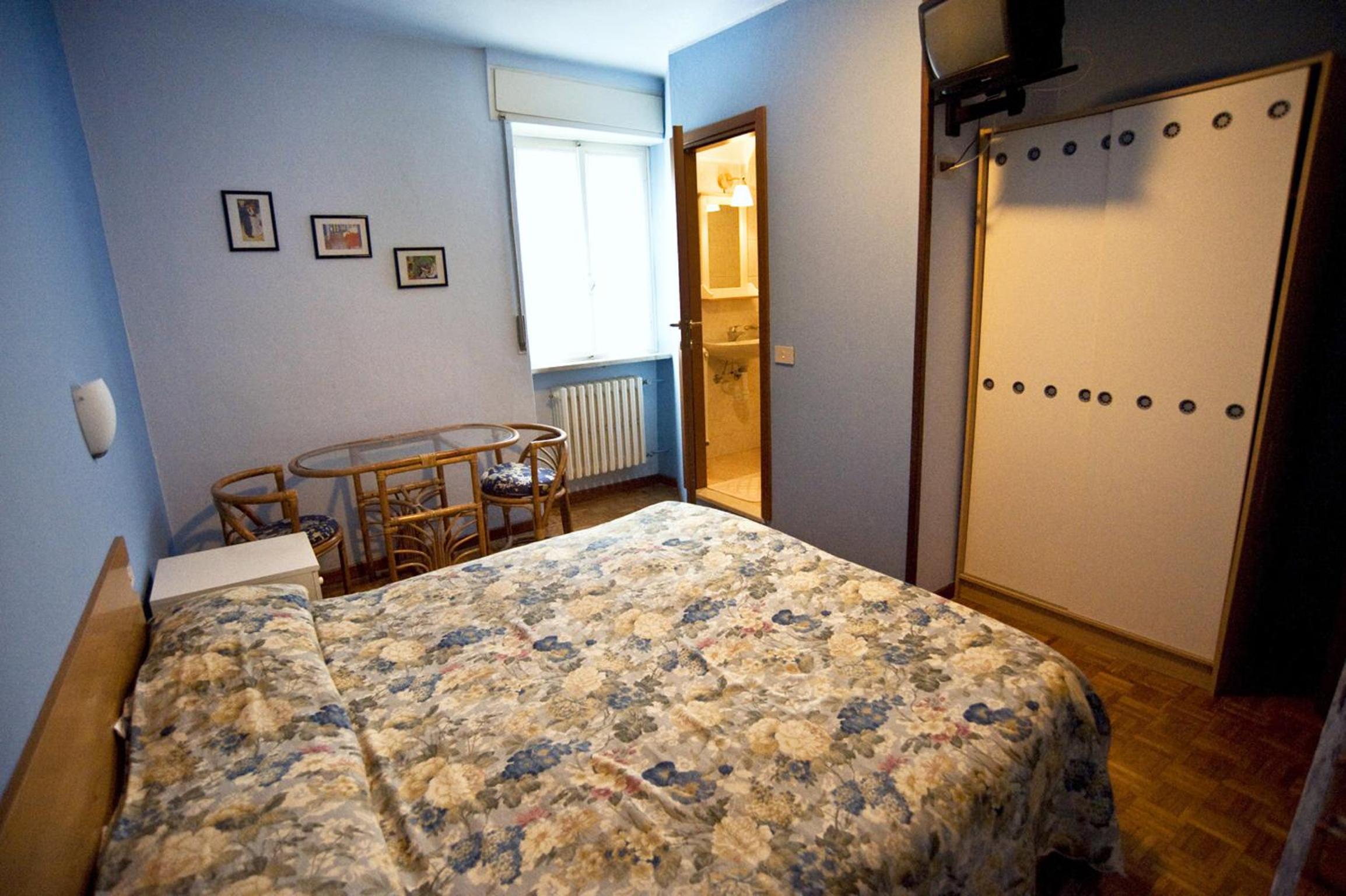 Standard Double Room - Photo 1