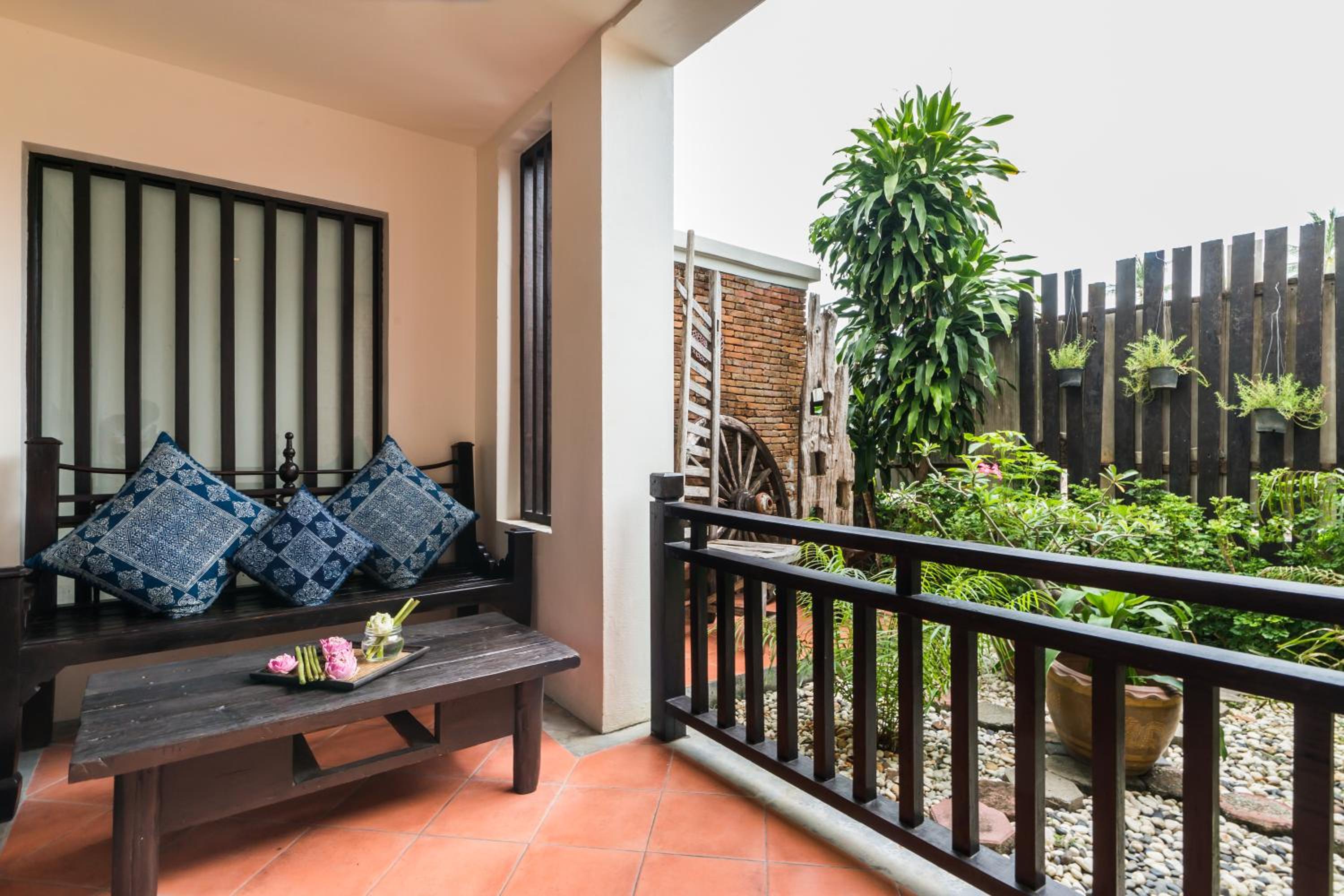 Two-Bedroom Suite with One-Way Airport Transfer - Photo 8