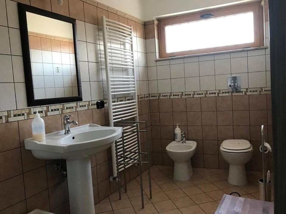 Double or Twin Room with Private Bathroom photo 2