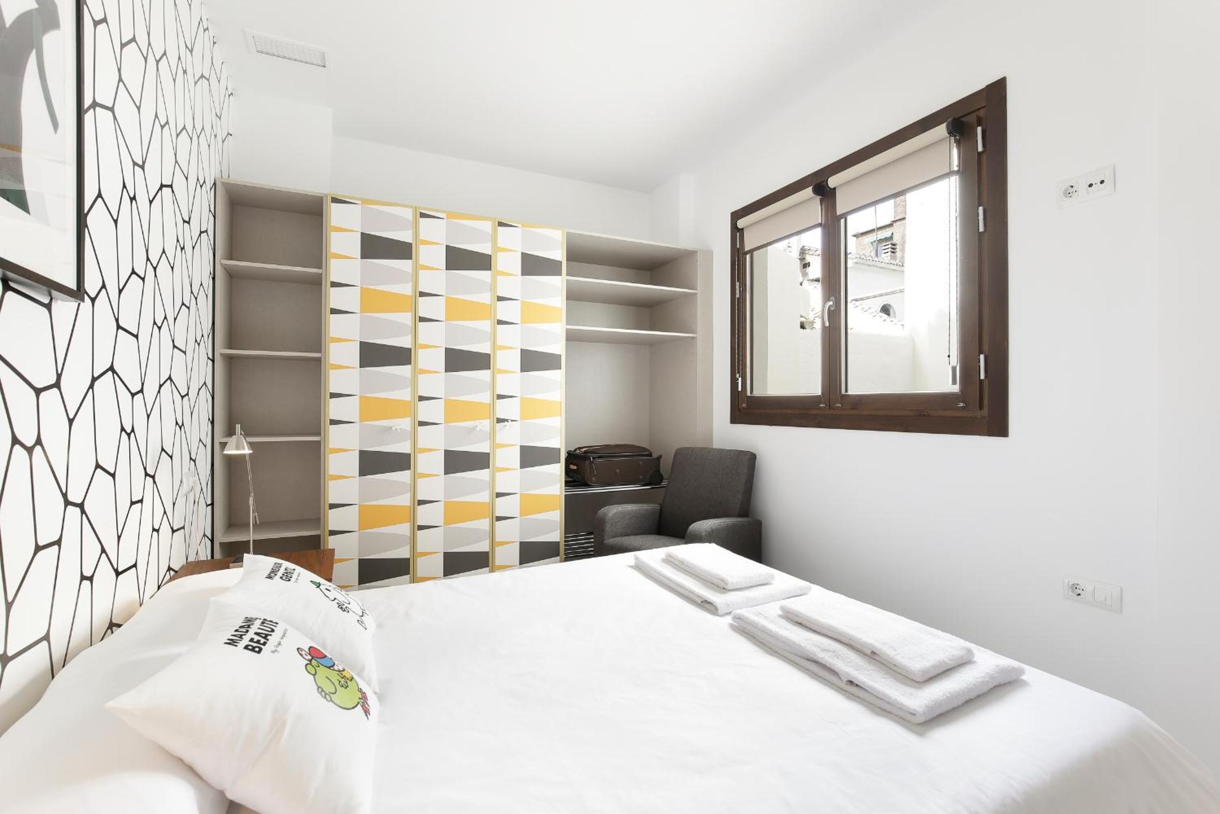 One-Bedroom Apartment - Photo 8
