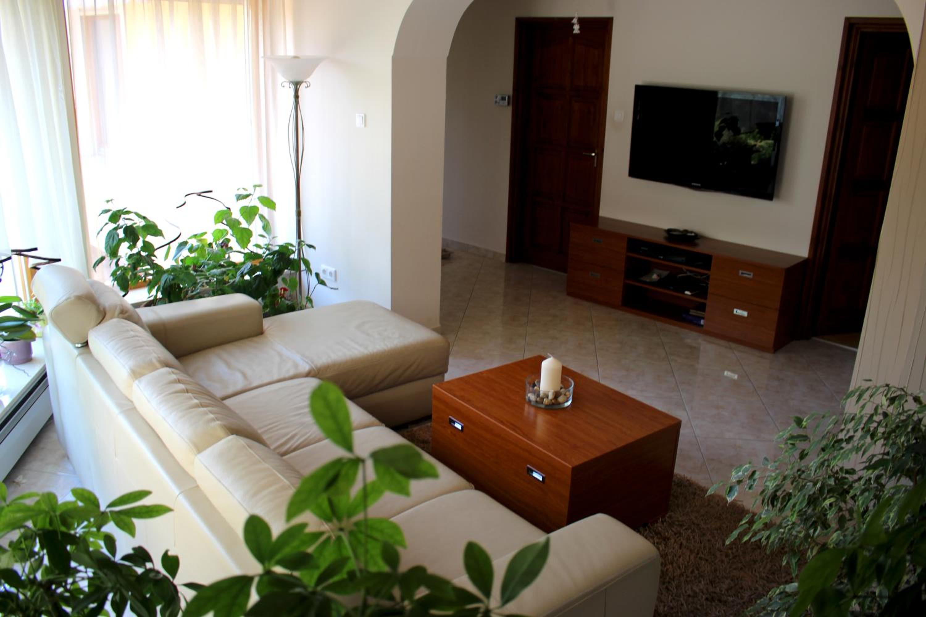 Villa photo 1