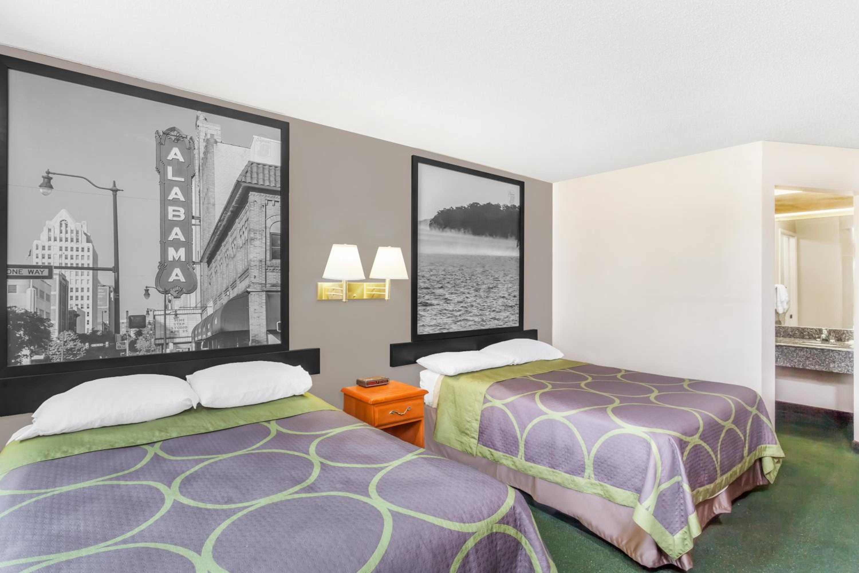 Double Room with Two Double Beds - Non-Smoking - Photo 2