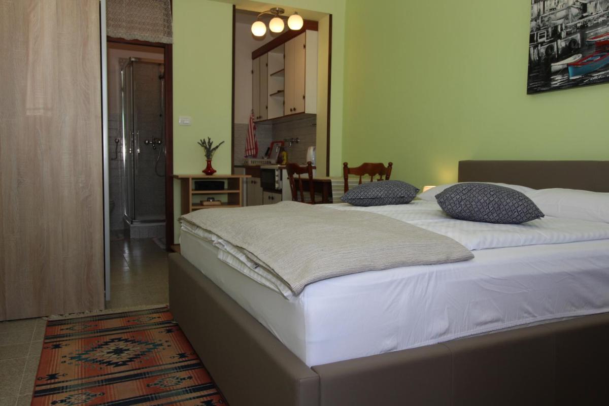 Studio Apartment with Sea View photo 1