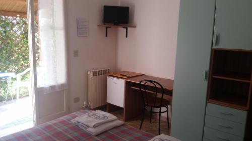 Economy Double Room - Photo 1